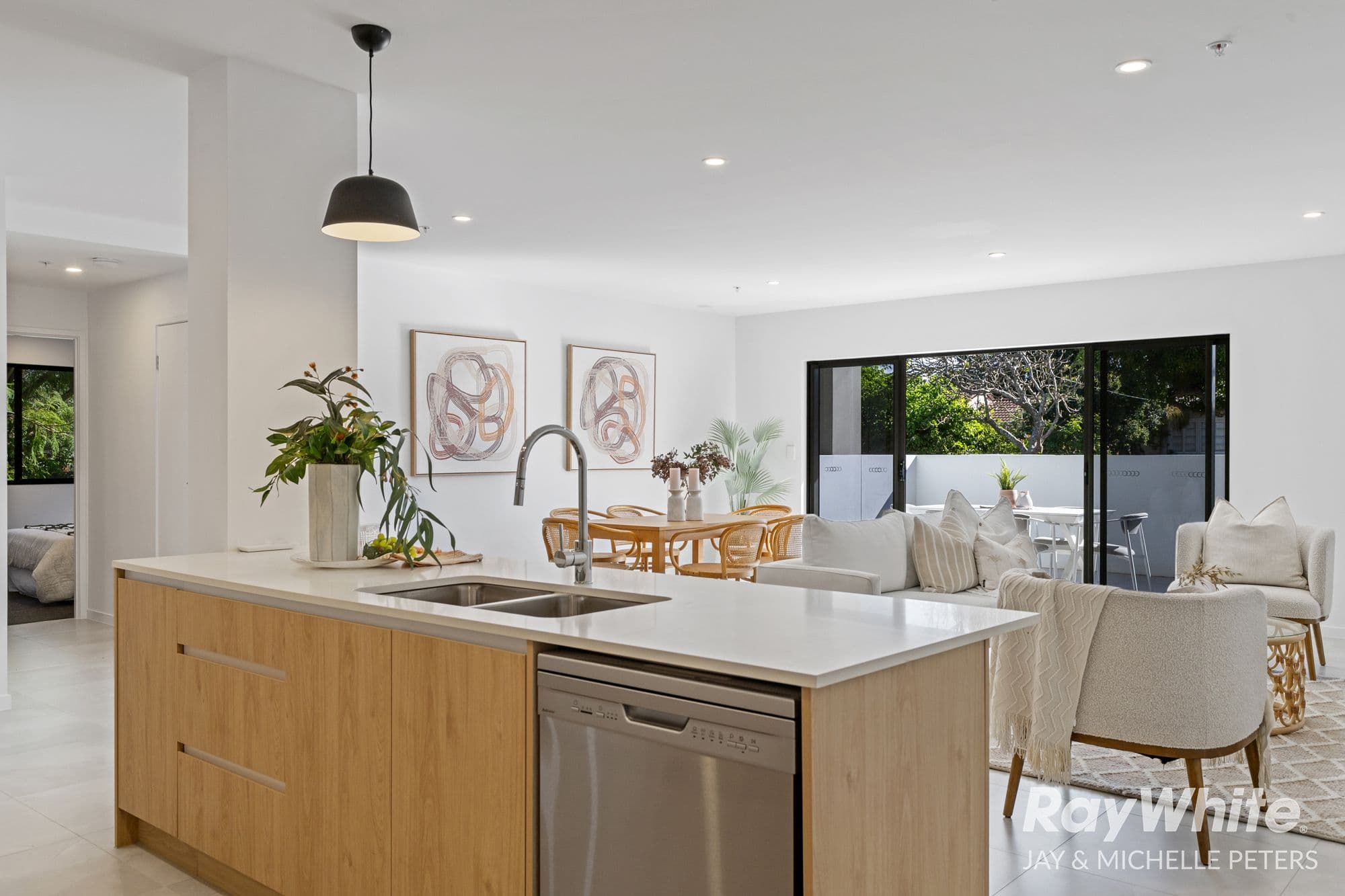 174-176 Mein Street, Scarborough QLD 4020, Scarborough - Thumbnail 2