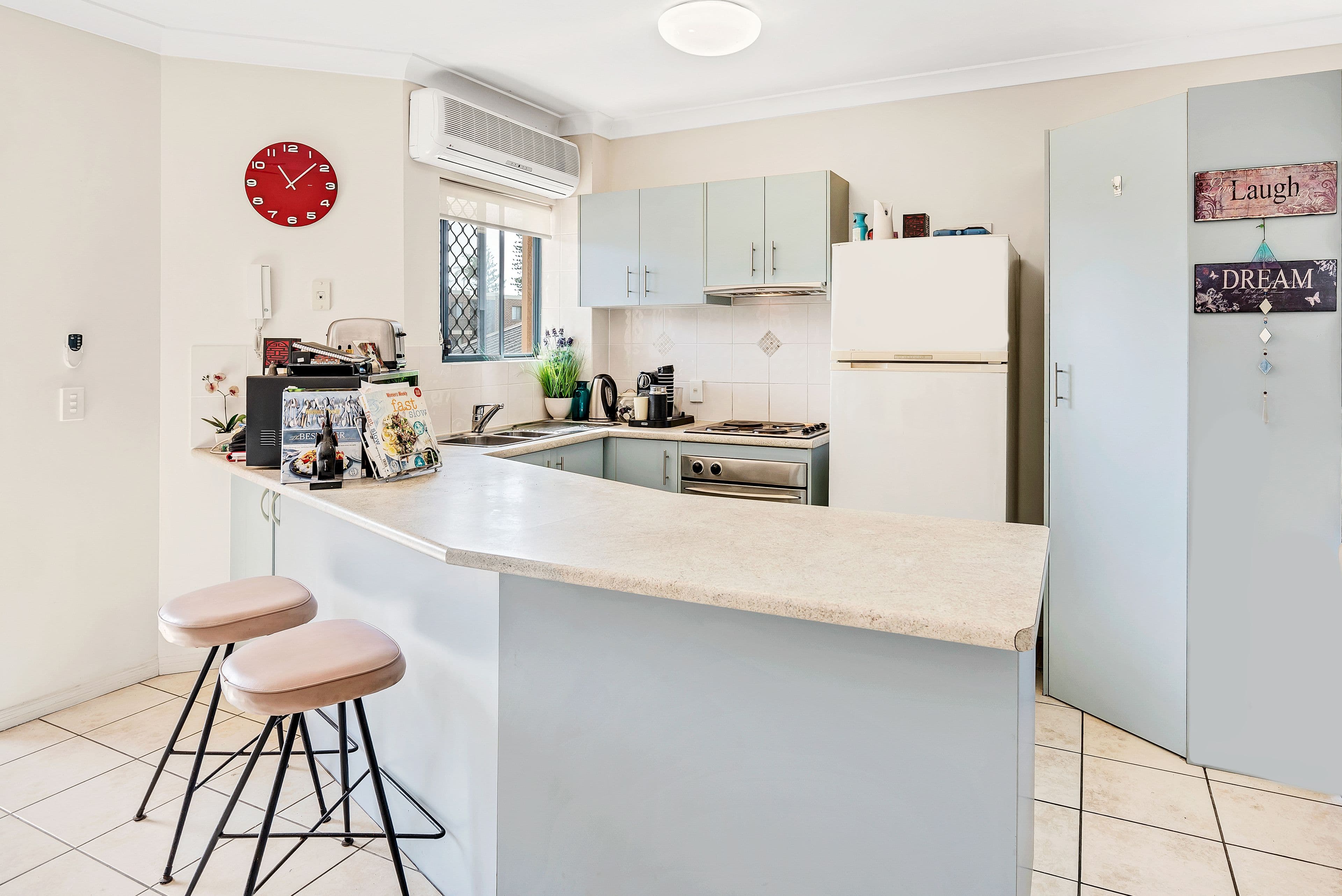 83 Brighton Street, Biggera Waters QLD 4216, Biggera Waters - Thumbnail 4