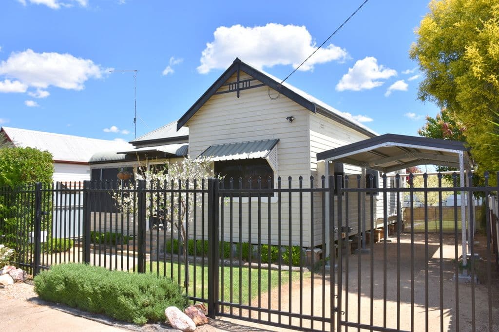 307 Warialda Street, Moree - Image 1