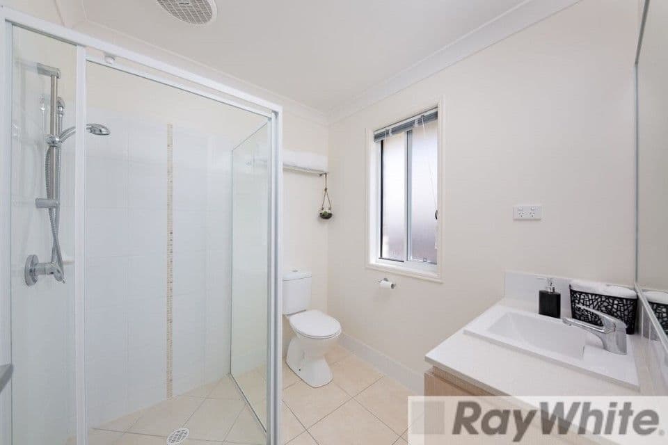 10 Phoebe Way, Gleneagle QLD 4285, Gleneagle - Thumbnail 8