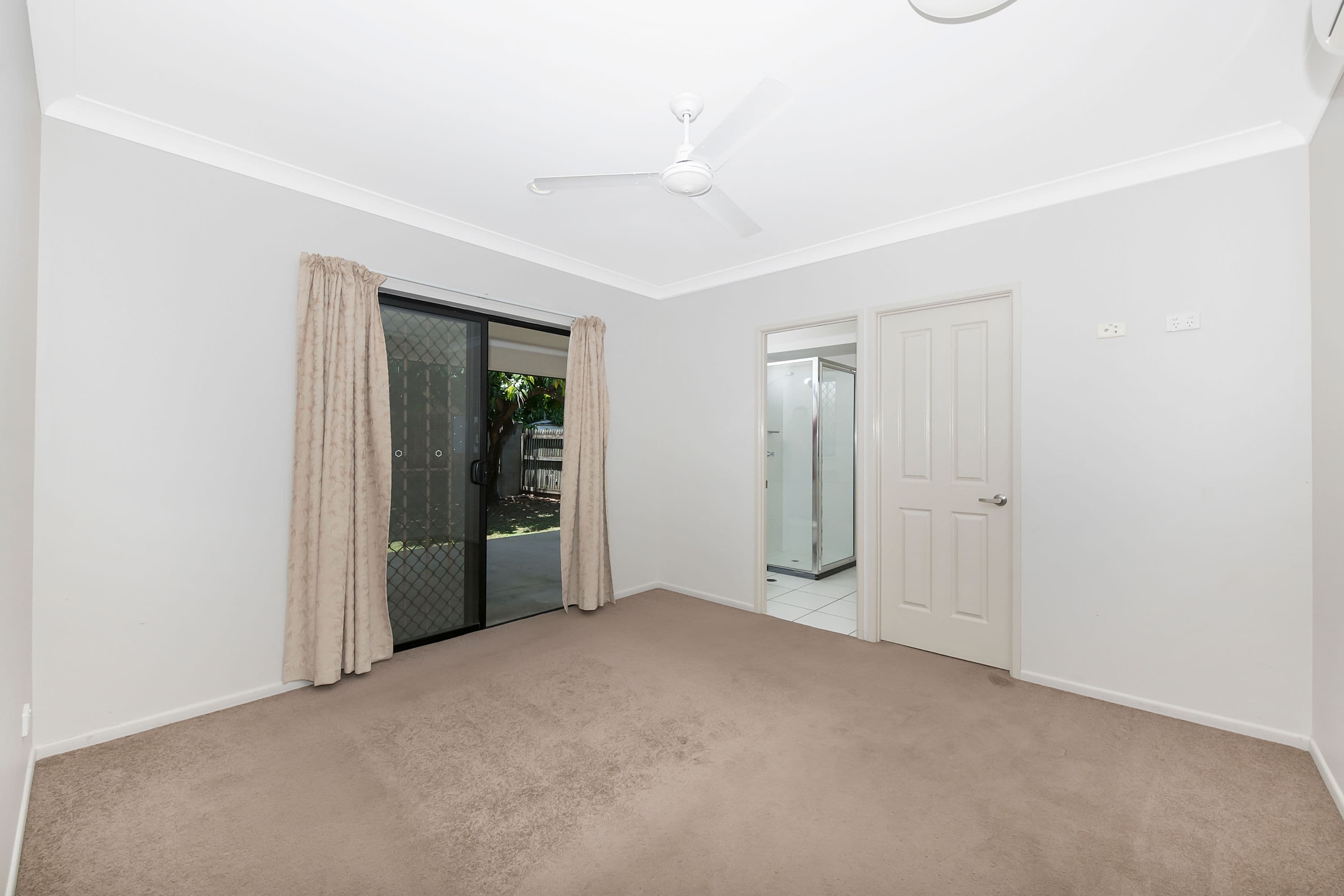 14A Latchford Street, Pimlico QLD 4812, Pimlico - Thumbnail 5