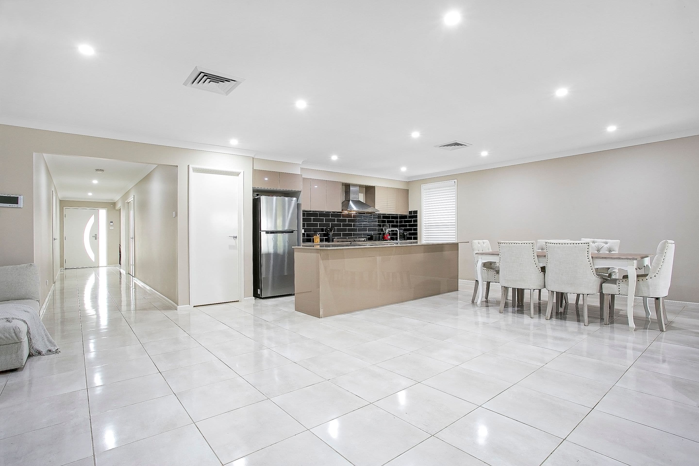 4 Cutler Avenue, Edmondson Park NSW 2174, Edmondson Park - Thumbnail 3