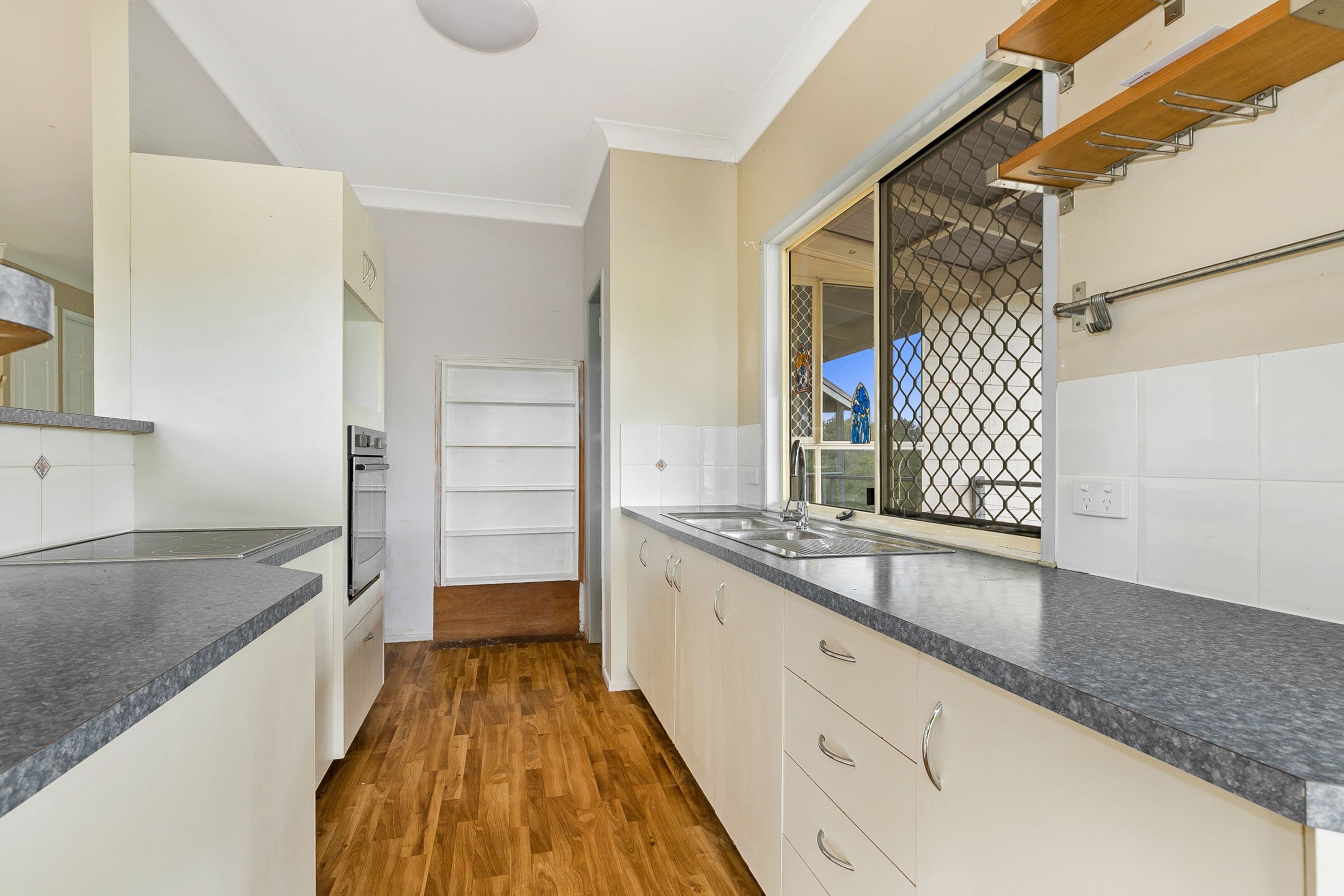 15 Elkhorn Street, Fernvale QLD 4306, Fernvale - Thumbnail 3