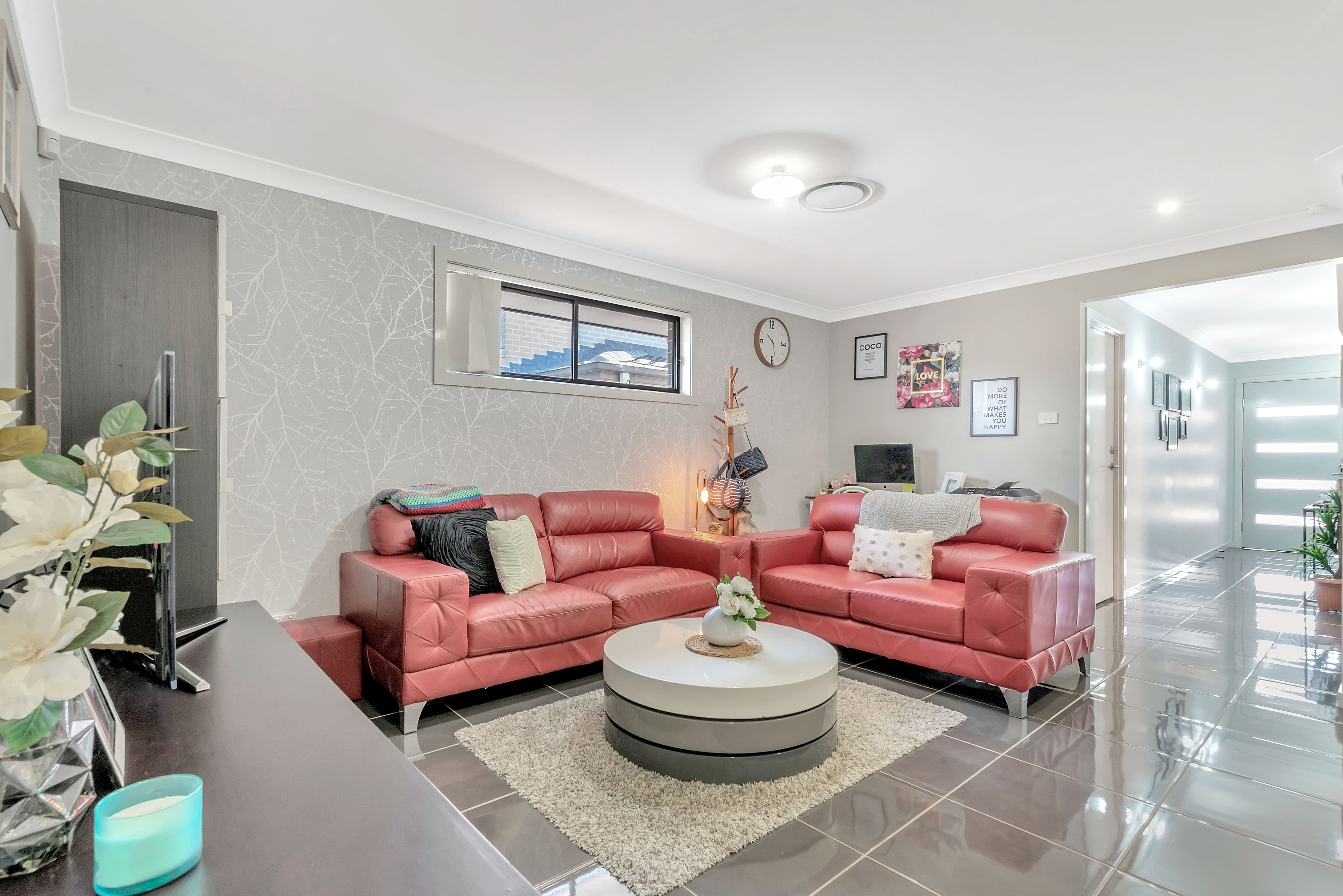 12 Connellan Avenue, Middleton Grange - Thumbnail 2