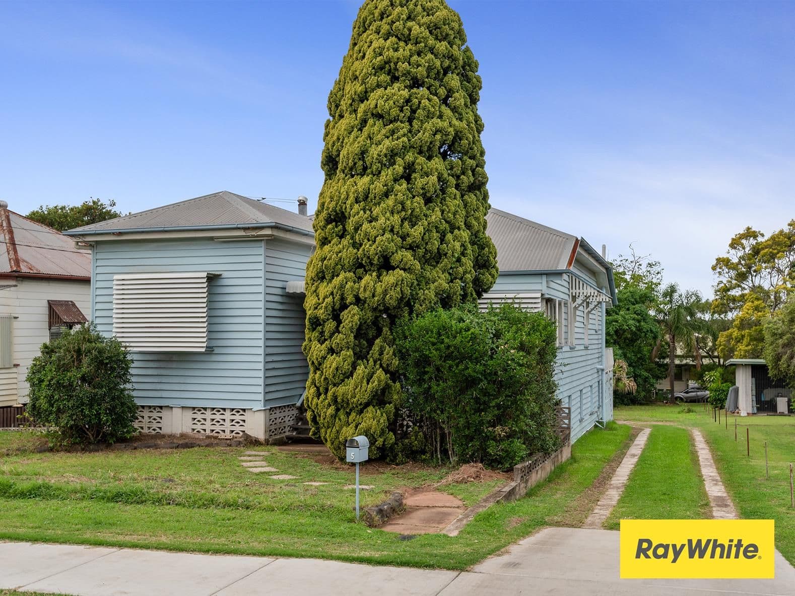 5 Booval Street, Booval QLD 4304, Booval - Thumbnail 2