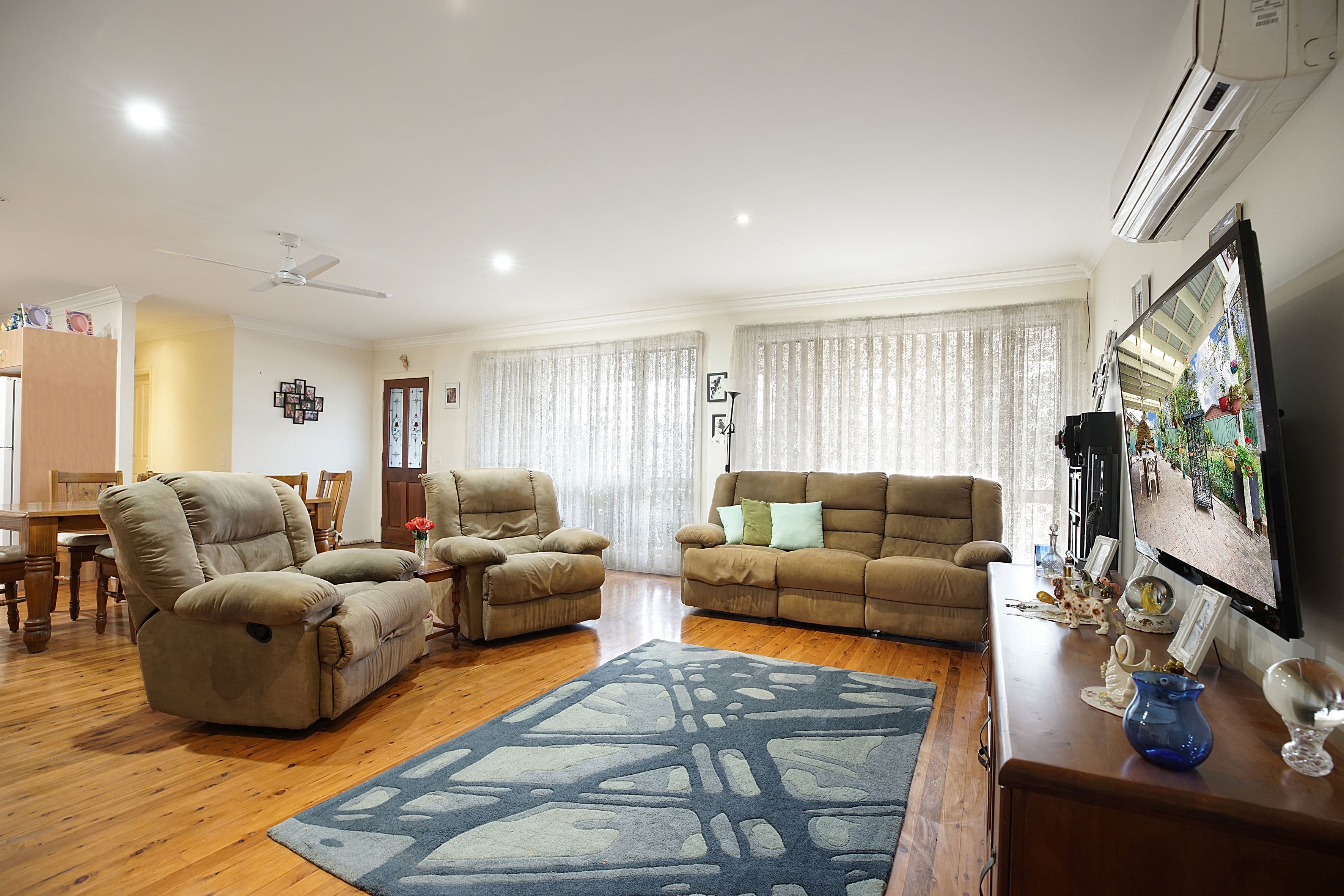 132 York Road, South Penrith - Thumbnail 3