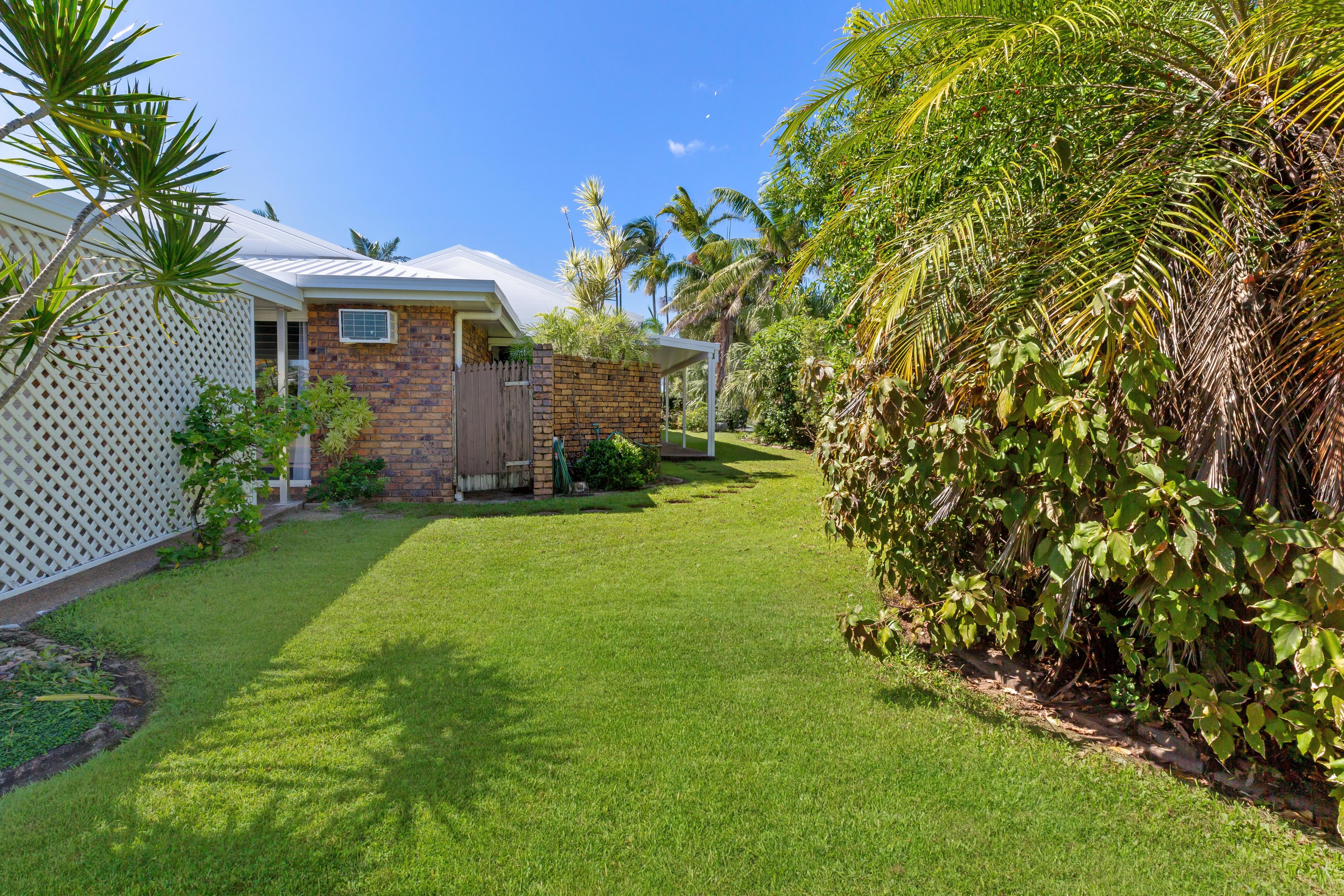 14 Prudhoe Street, East Mackay QLD 4740, East Mackay - Thumbnail 2