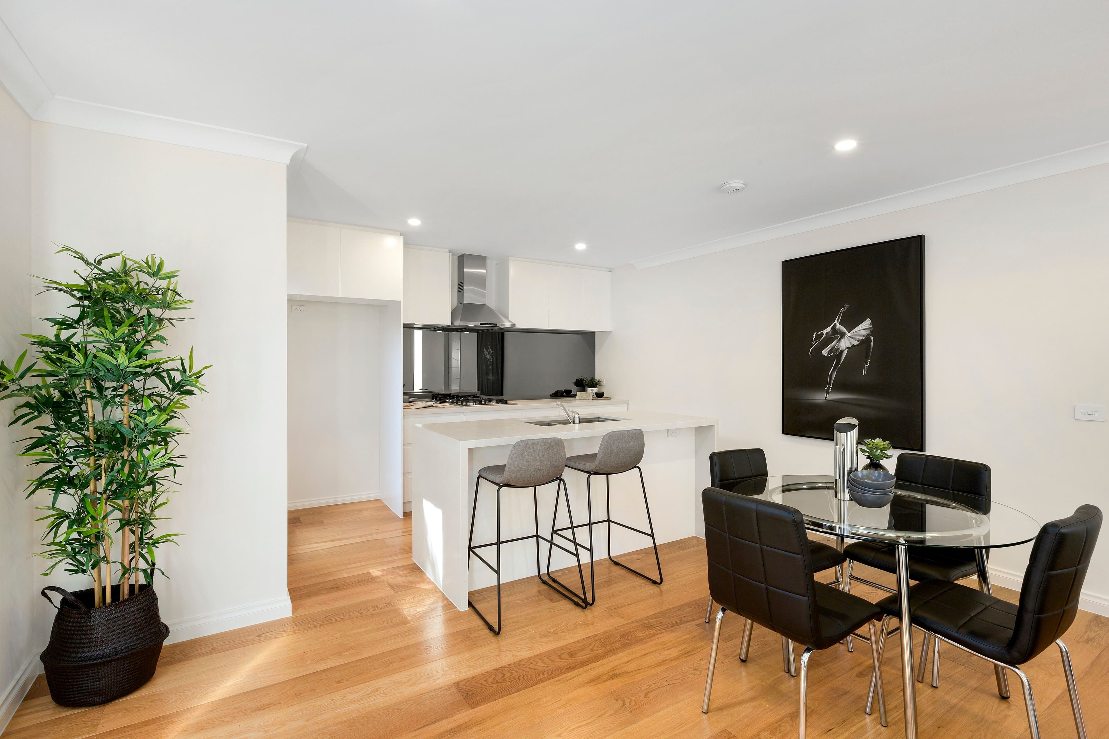 137 Blackburn Road, Doncaster East VIC 3109, Doncaster East - Thumbnail 3