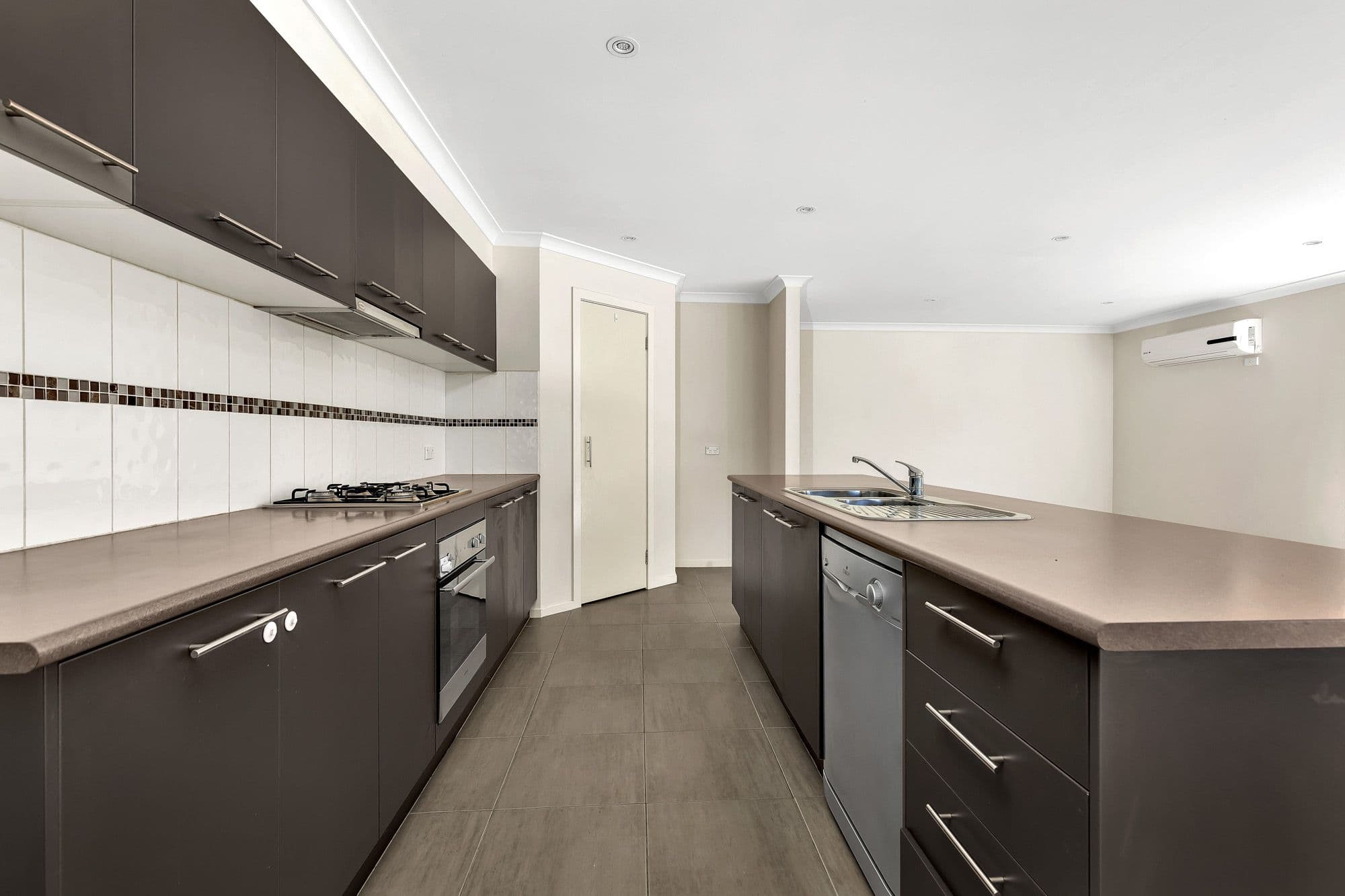 23 Cepora Road, Tarneit VIC 3029, Tarneit - Thumbnail 3