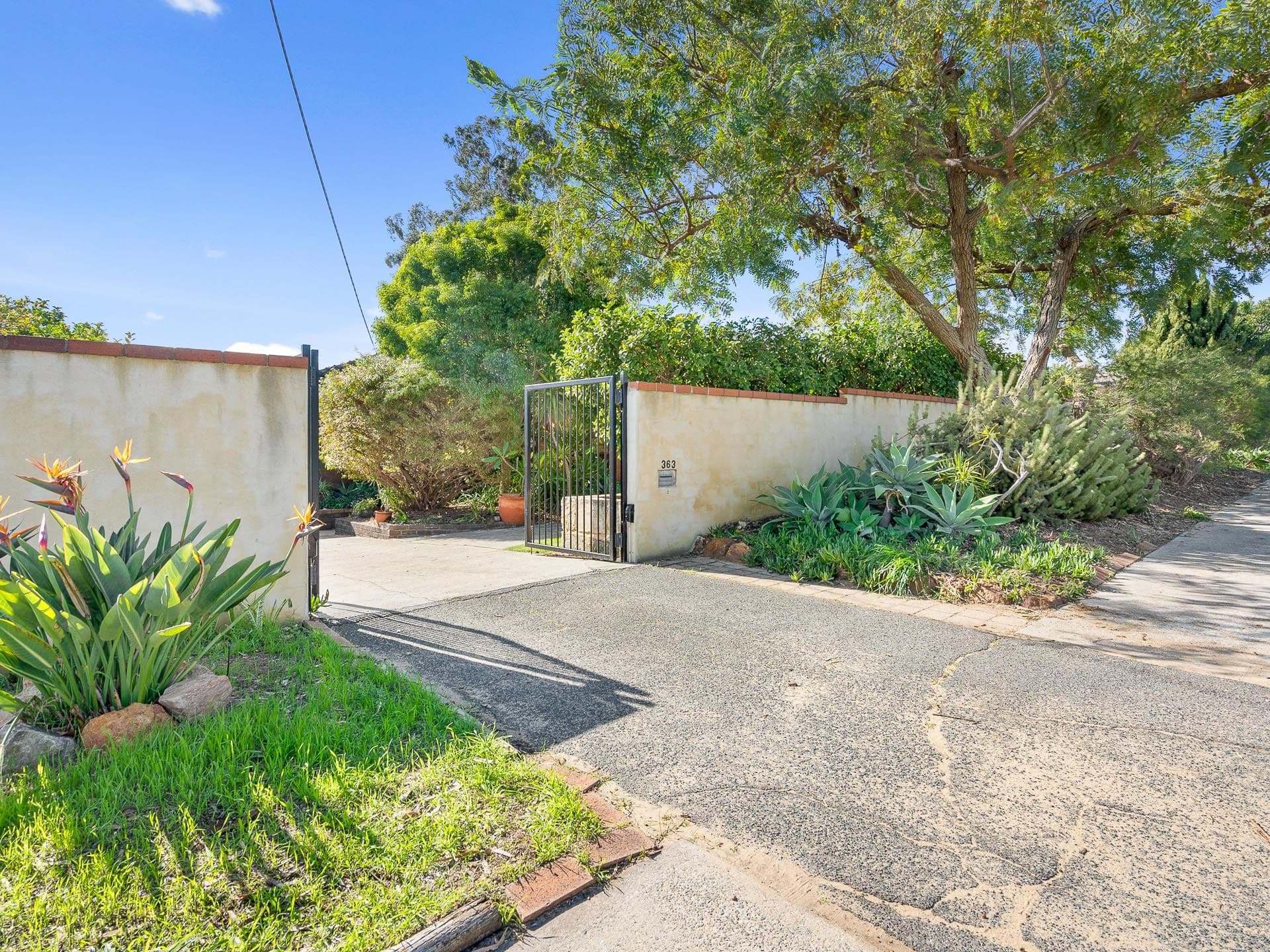 363 Warwick Road, Greenwood WA 6024, Greenwood - Thumbnail 2