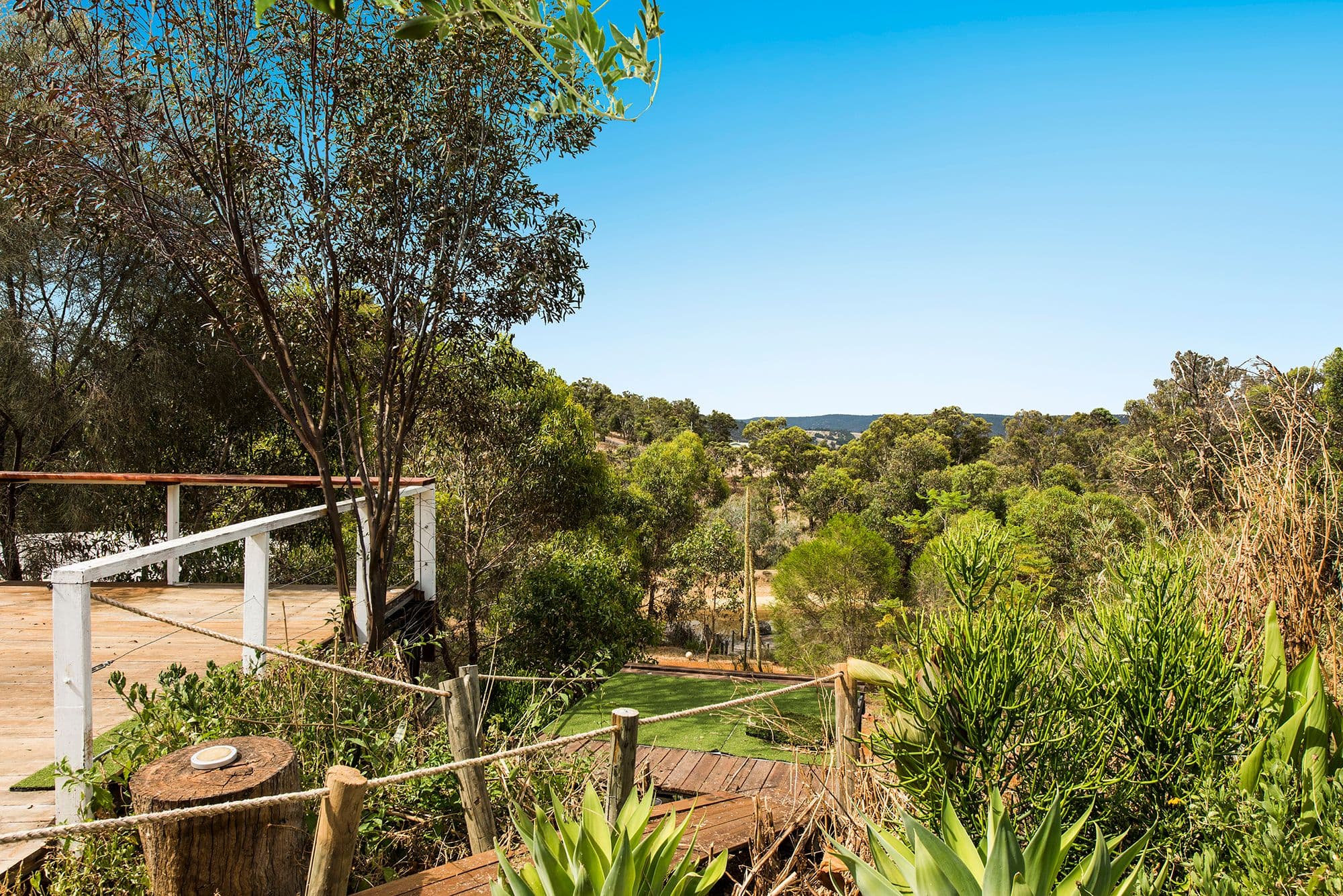 99 Crestmoor Pass, Bullsbrook WA 6084, Bullsbrook - Thumbnail 2