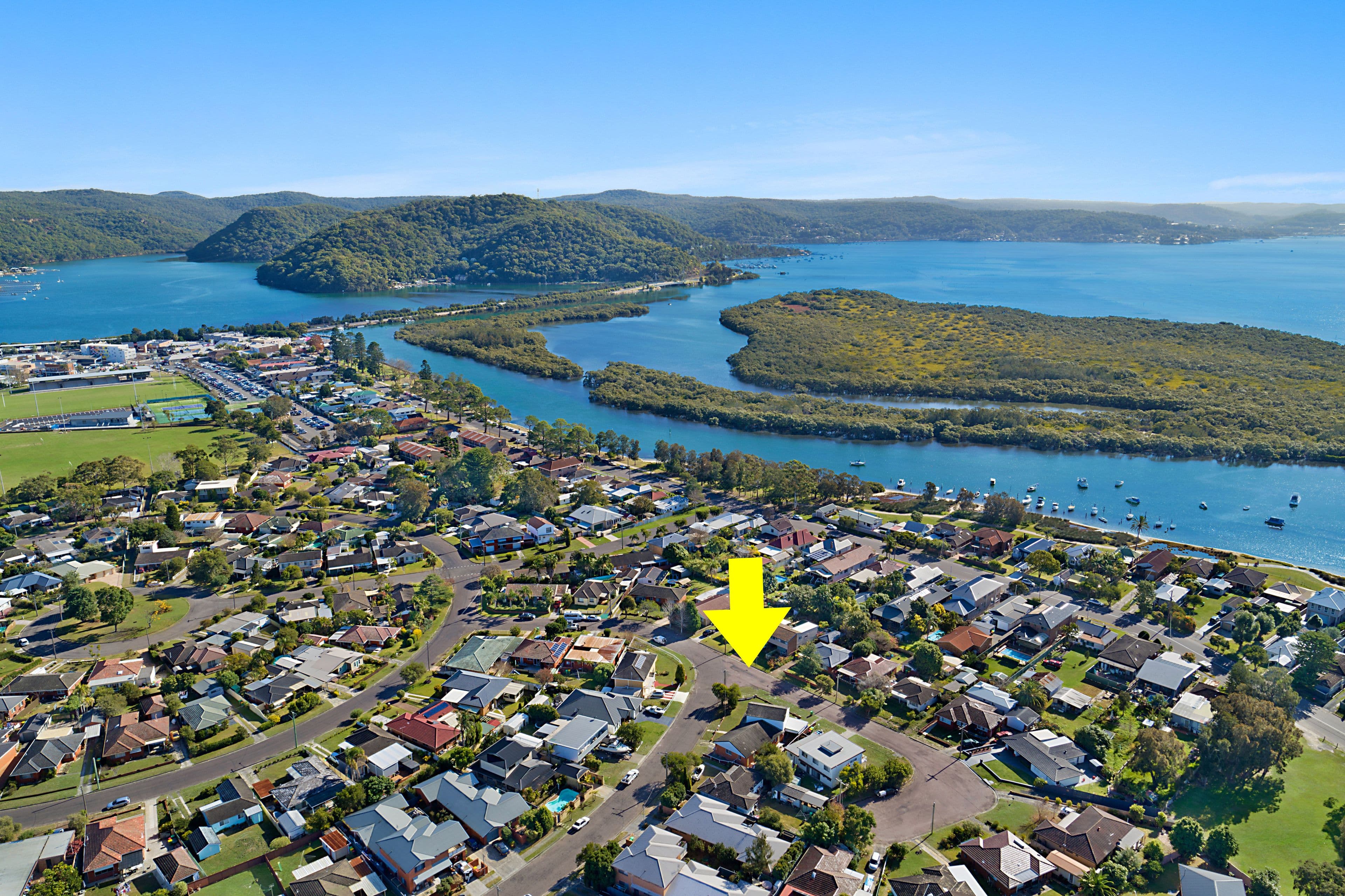 8 Azalea Avenue, Woy Woy - Image 1