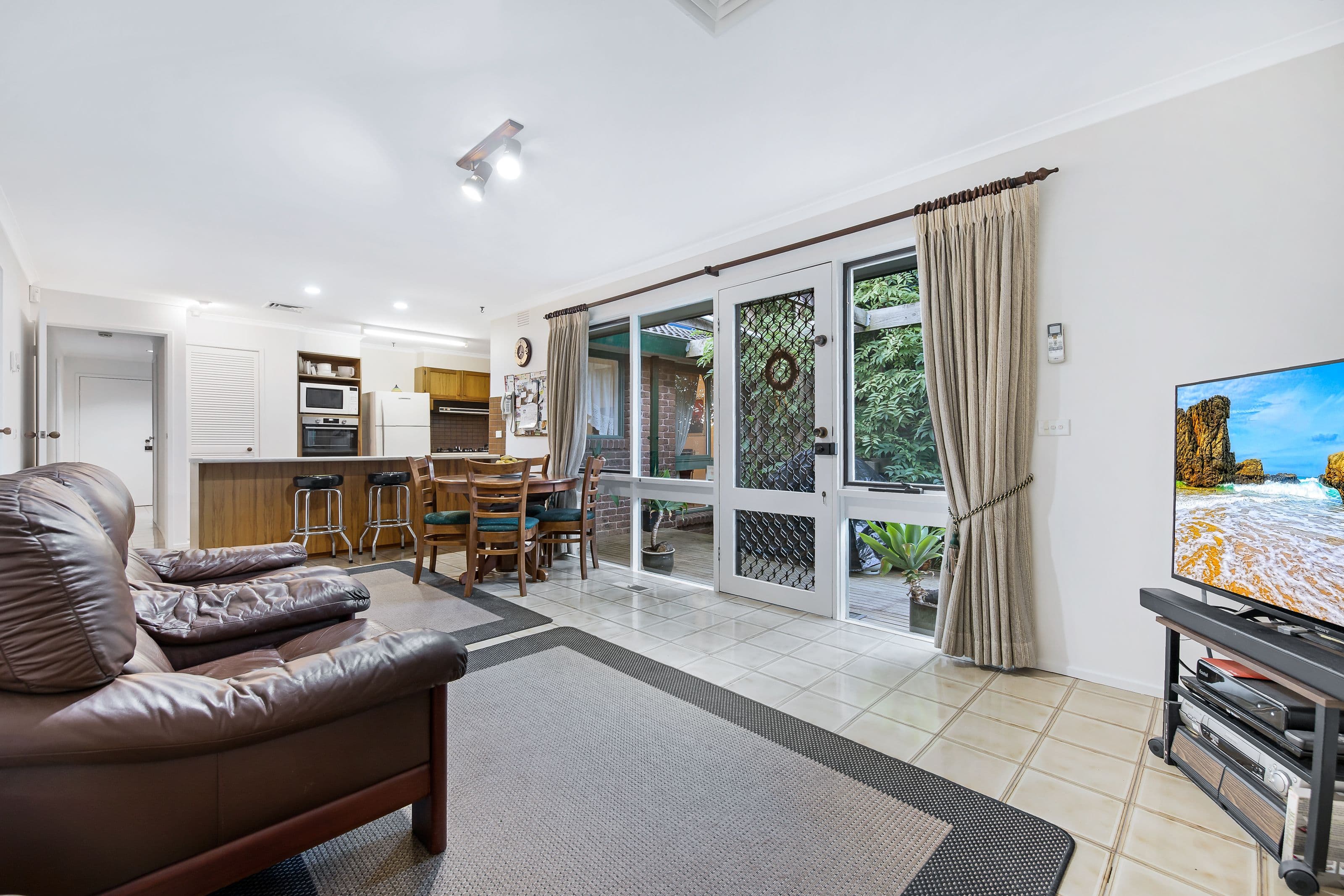 36 Atheldene Drive, Glen Waverley VIC 3150, Glen Waverley - Thumbnail 4