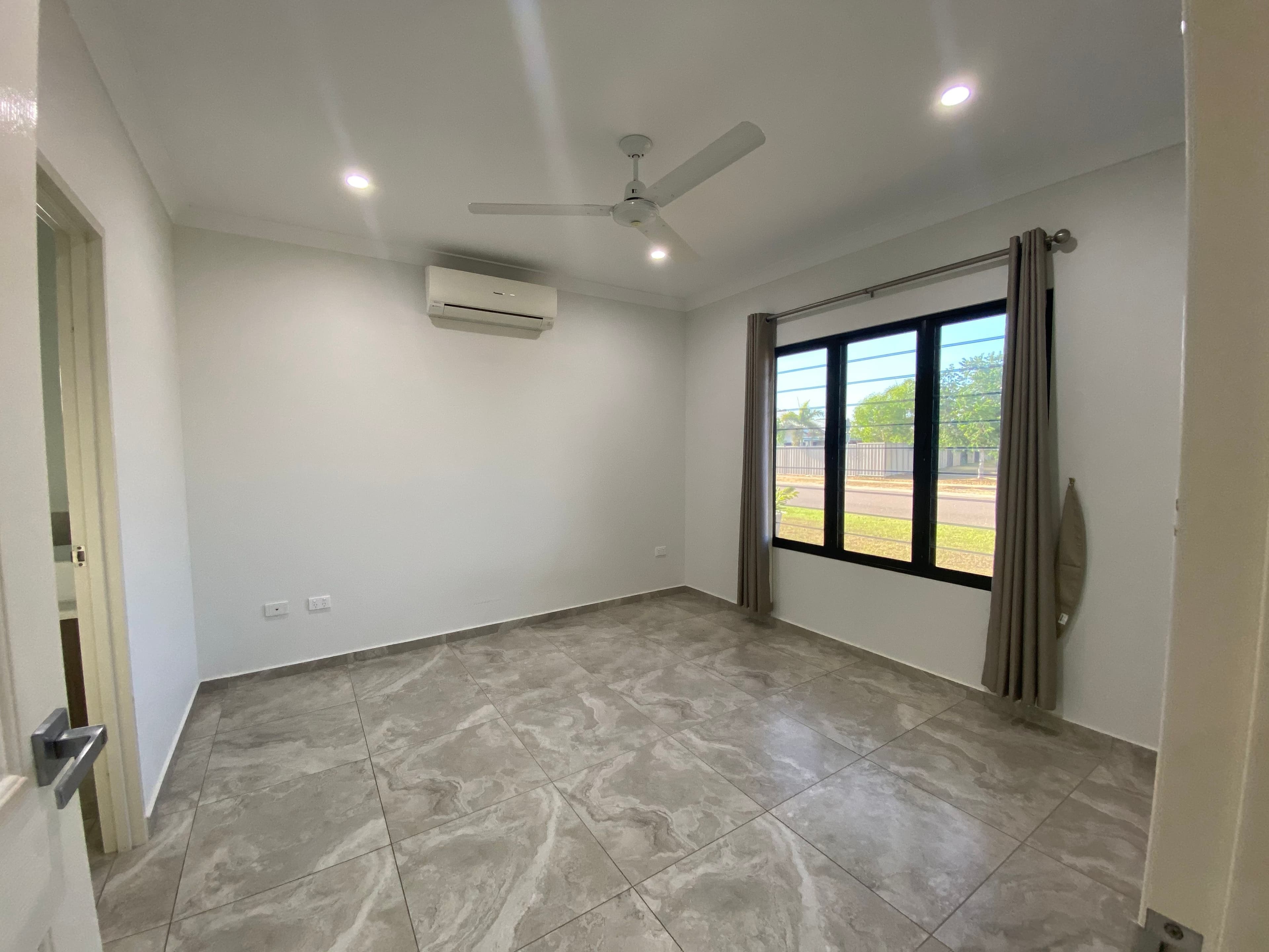 11 Duwun Road, Rosebery NT 0832, Rosebery - Thumbnail 3