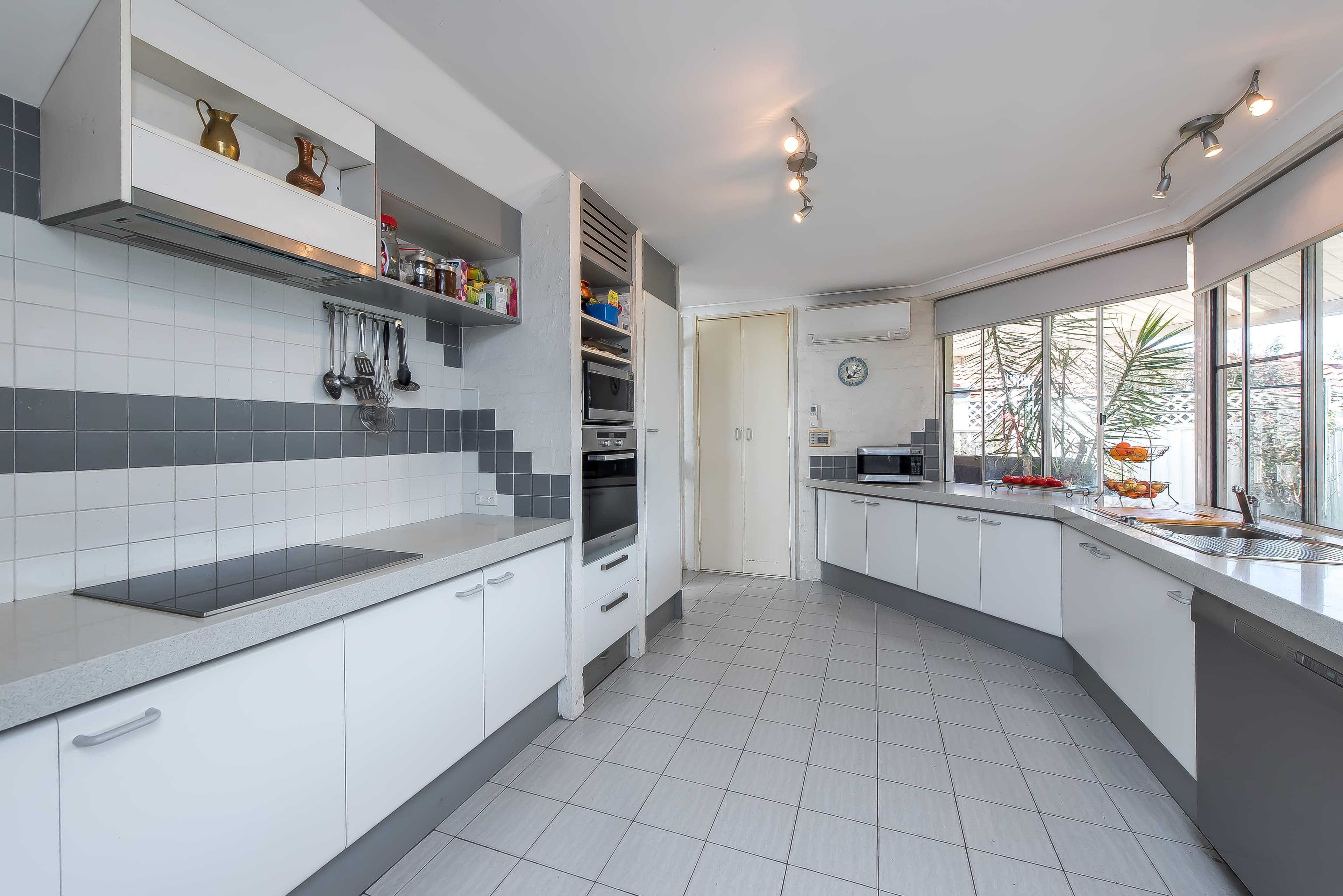 7 Wingala Grove, Kallaroo WA 6025, Kallaroo - Thumbnail 4