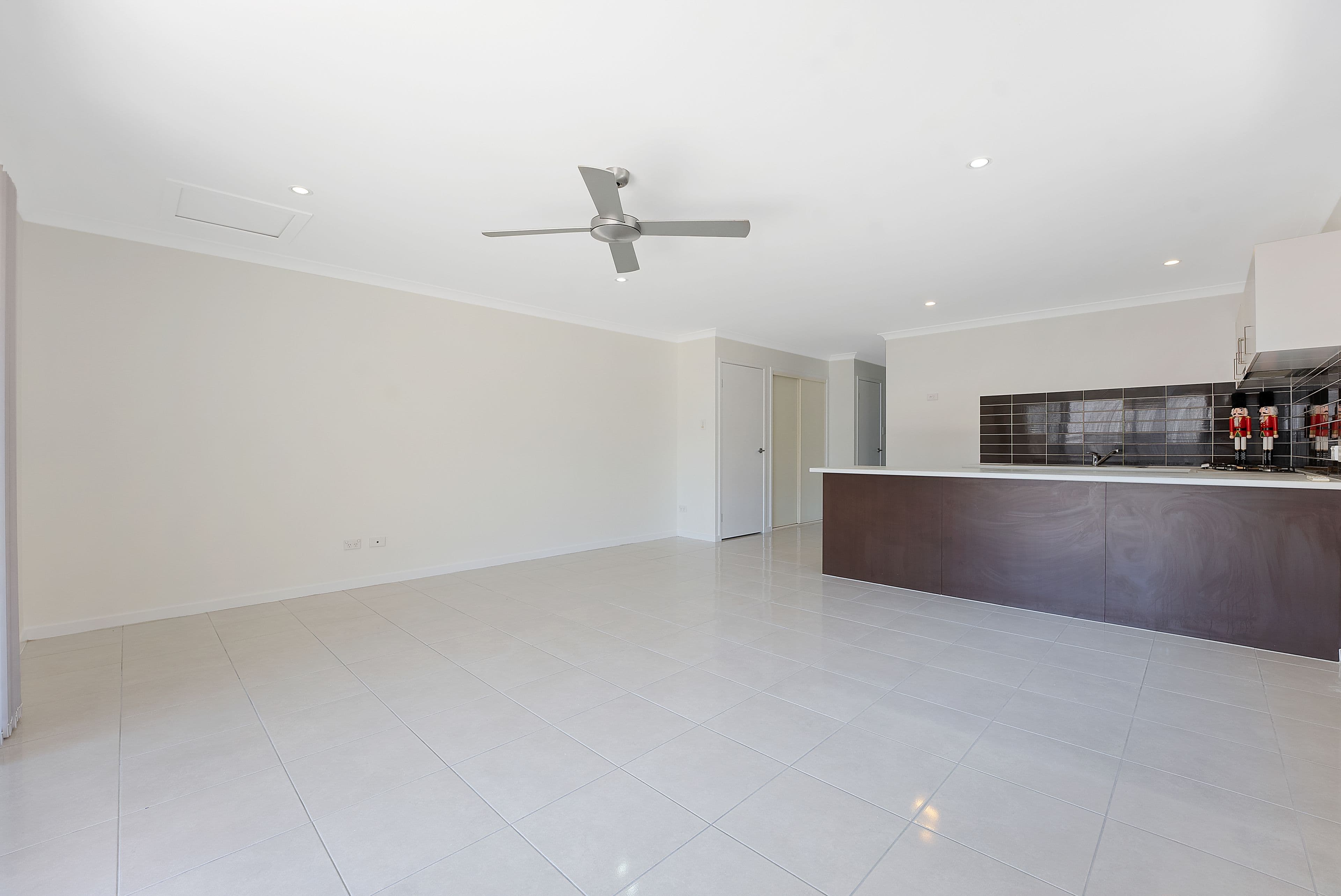 42 Pademelon Circuit, North Lakes QLD 4509, North Lakes - Thumbnail 4