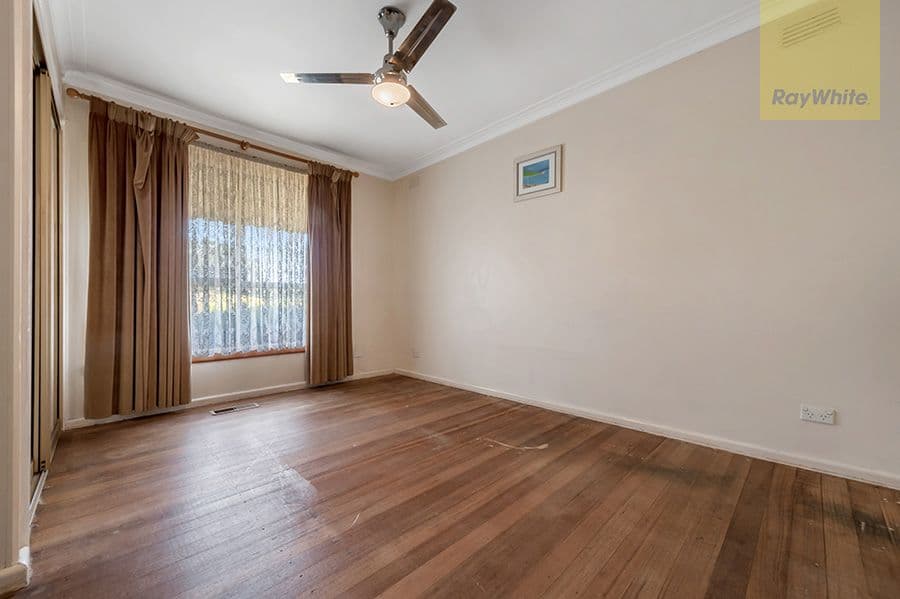 8 Rayfield Avenue, Craigieburn VIC 3064, Craigieburn - Thumbnail 7