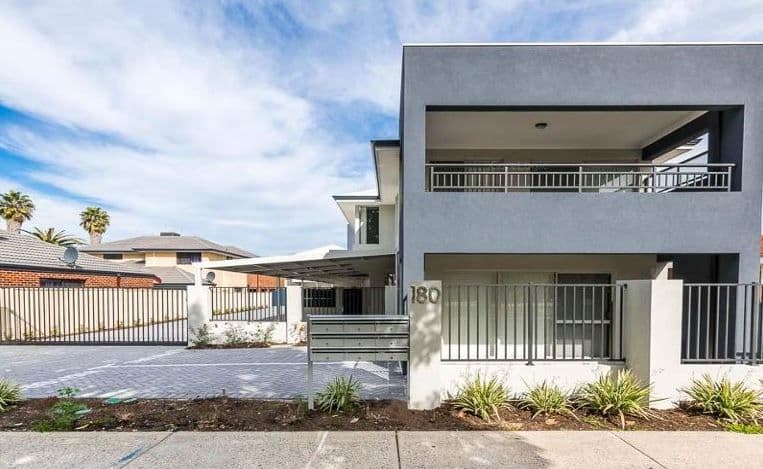 8/180 Epsom Avenue, Belmont WA 6104, Belmont - Thumbnail 2
