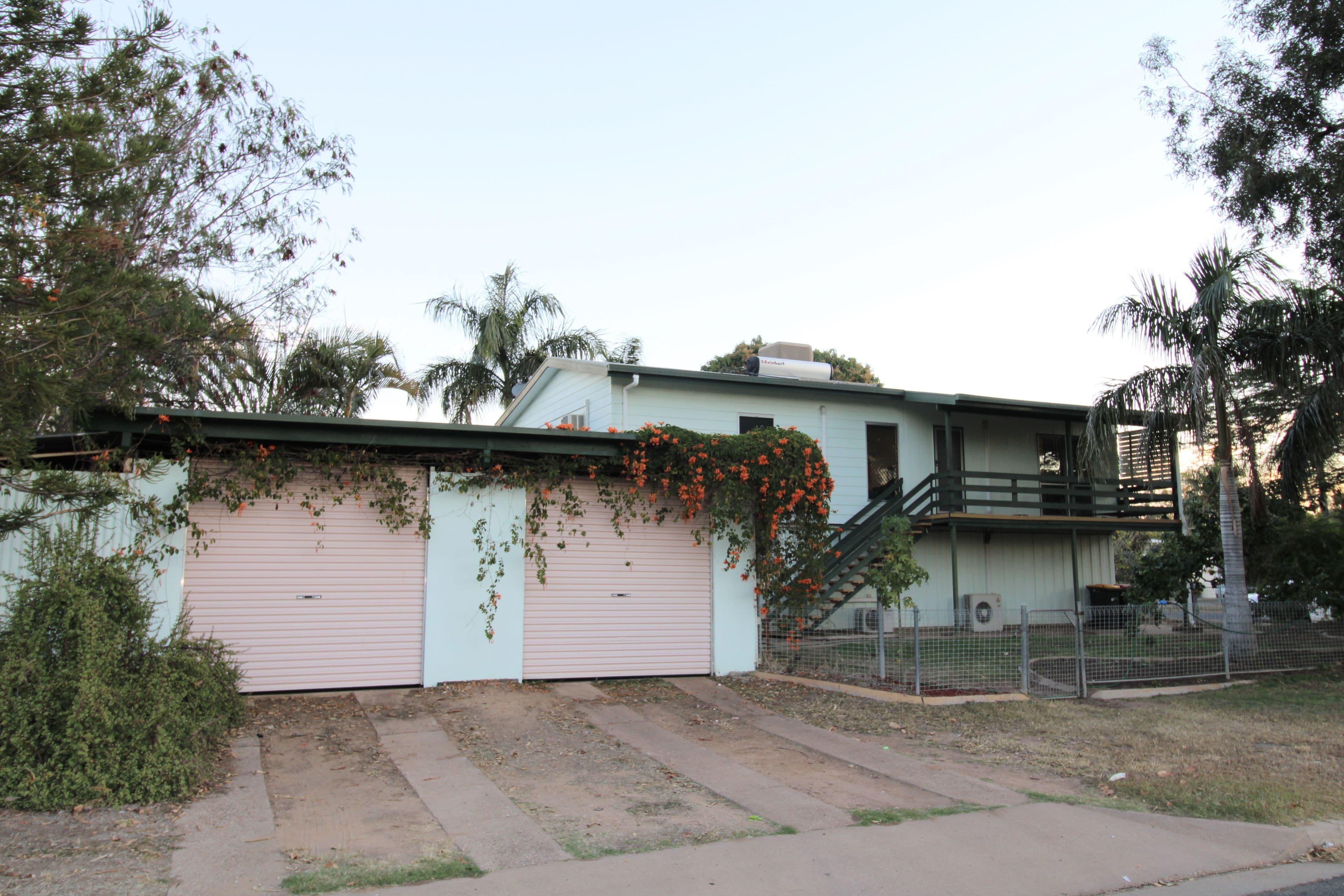 18 Saffola, Emerald QLD 4720, Emerald - Image 1