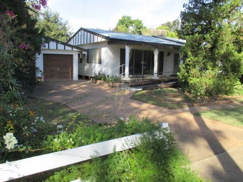 62 Cunningham Street, URANGAN QLD 4655, Urangan - Thumbnail 3