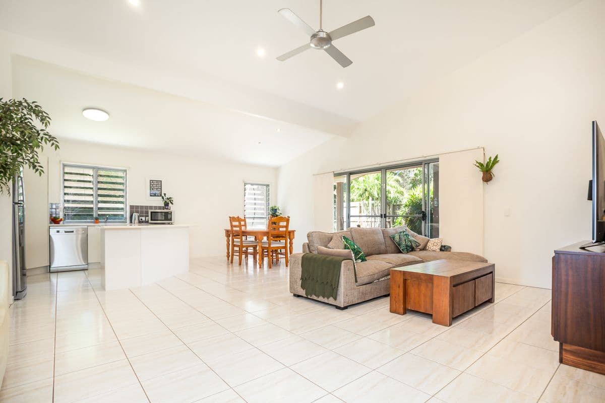 25 Parklakes Drive, Bli Bli QLD 4560, Bli Bli - Thumbnail 2