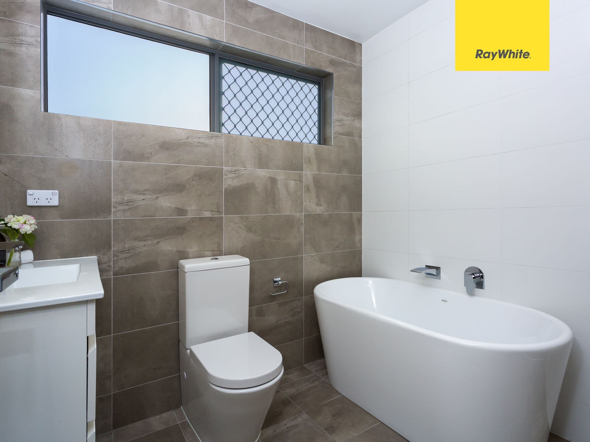 3 ENOGGERA Road, Beverly Hills NSW 2209, Beverly Hills - Thumbnail 8