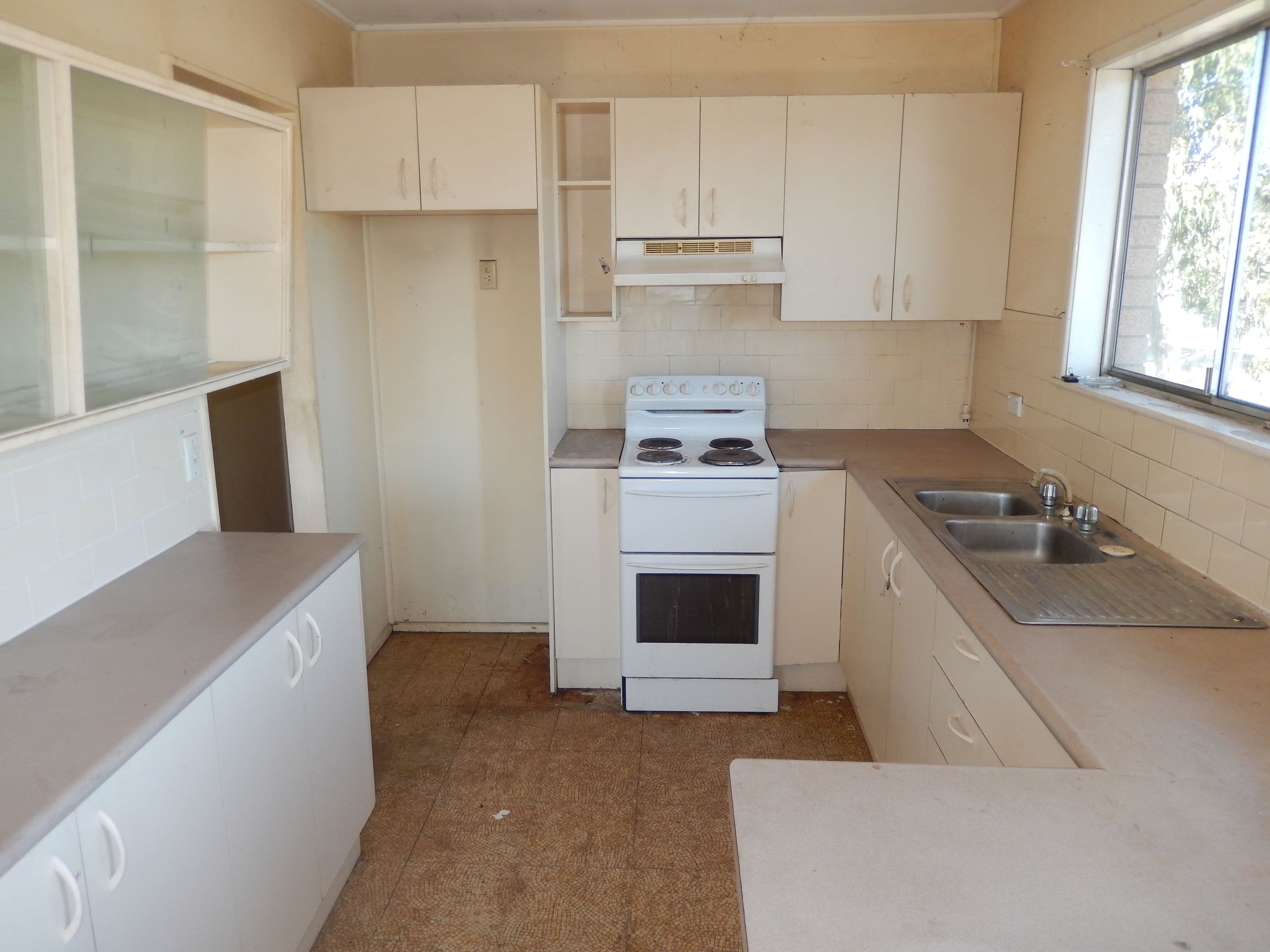 34 Bognuda Street, Bundamba QLD 4304, Bundamba - Thumbnail 4