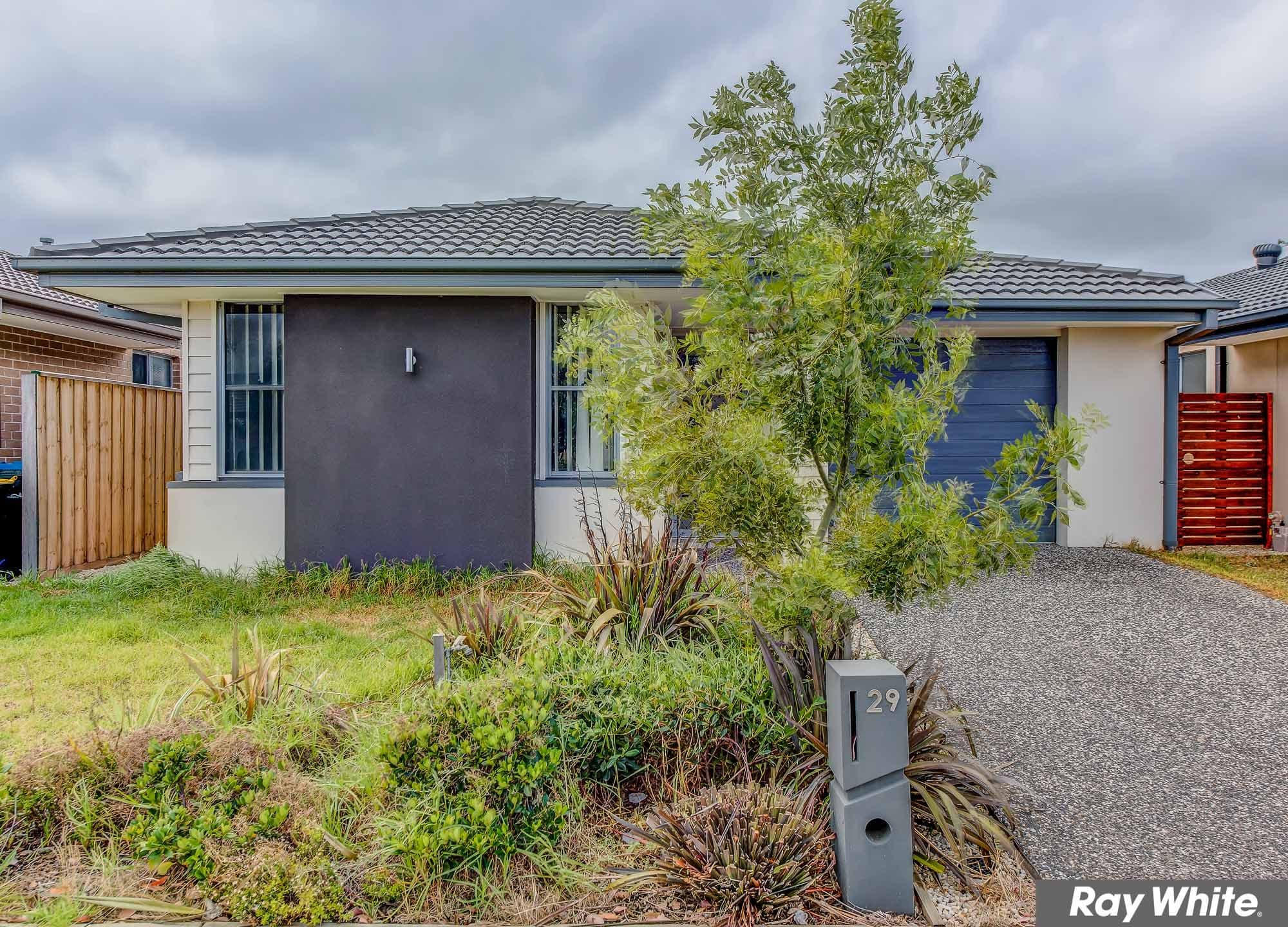 29 Westonbury Drive, Truganina VIC 3029, Truganina - Thumbnail 2