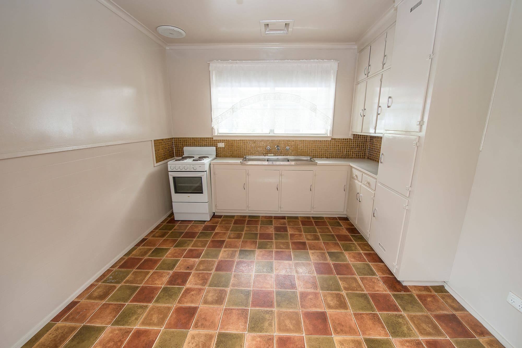 4 McAdam Court, Swan Hill VIC 3585, Swan Hill - Thumbnail 4