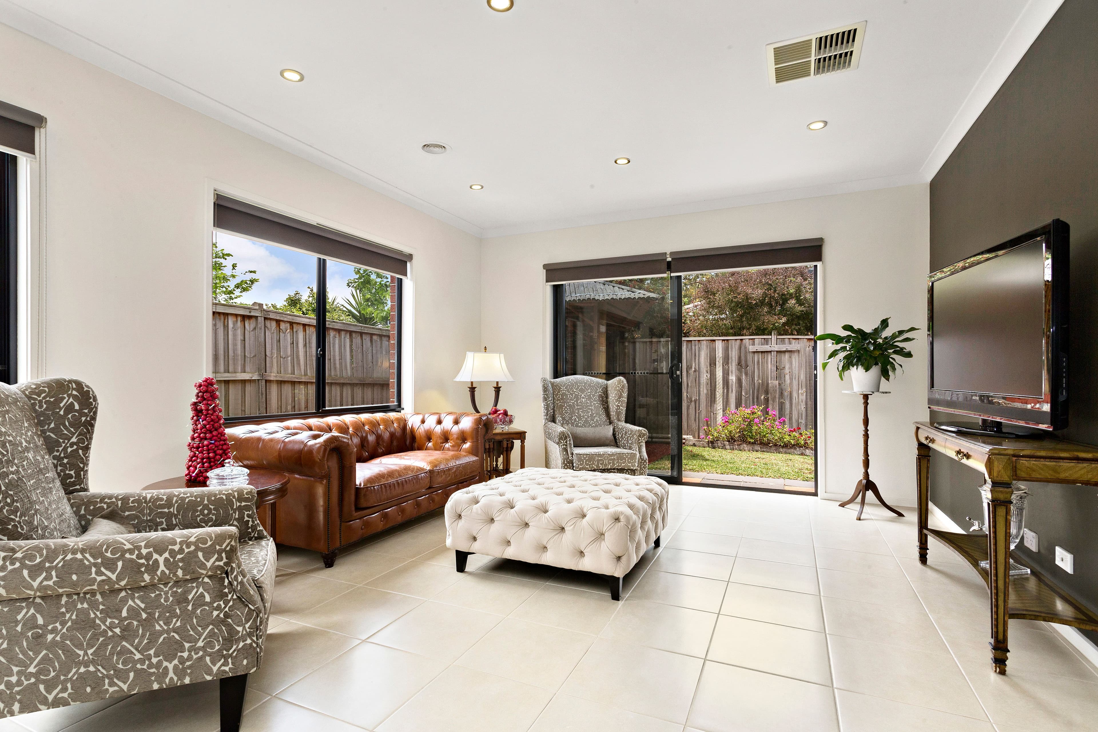17 Horsley Crescent, Doreen VIC 3754, Doreen - Thumbnail 2