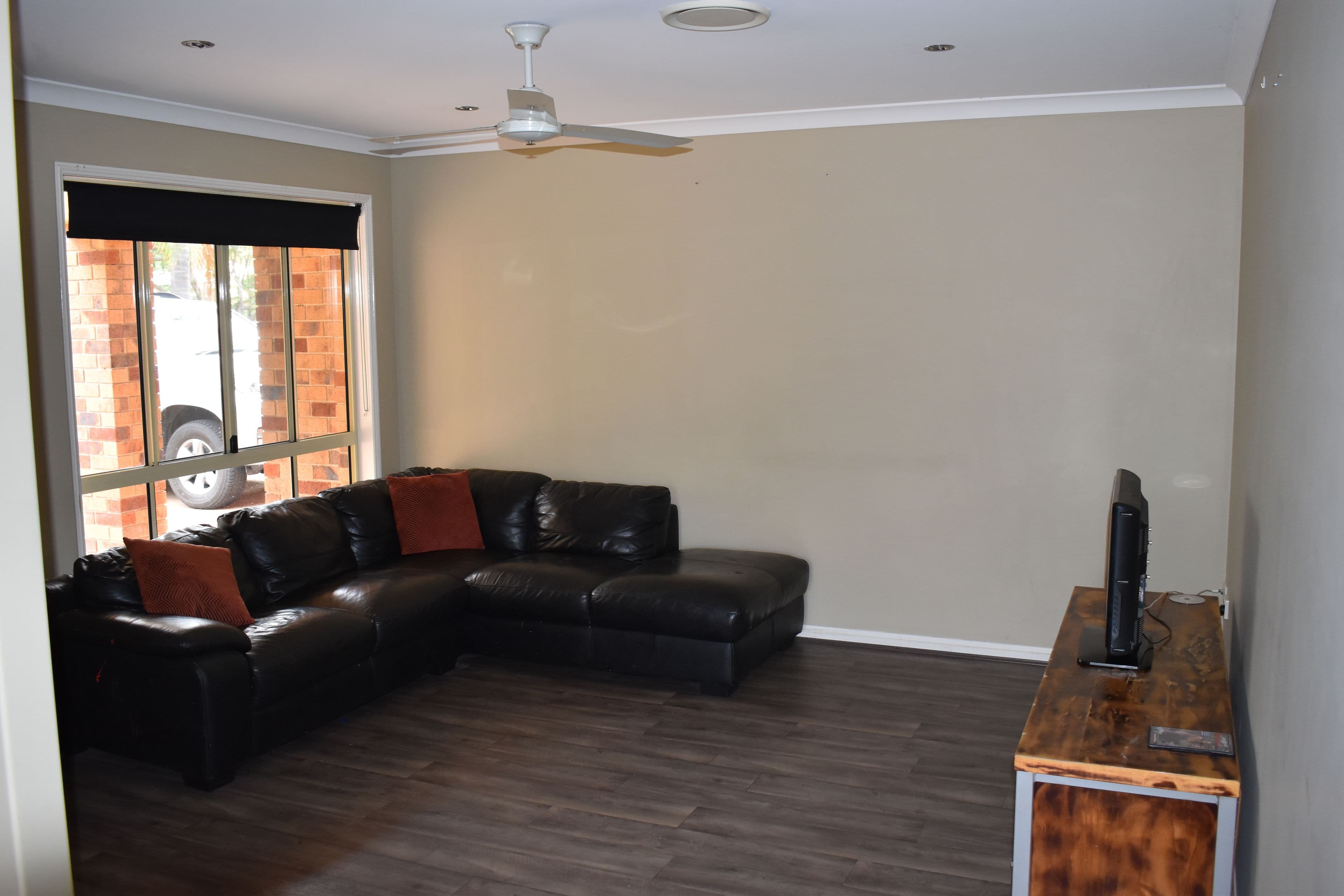 10 Coaker Drive, Emerald QLD 4720, Emerald - Thumbnail 4