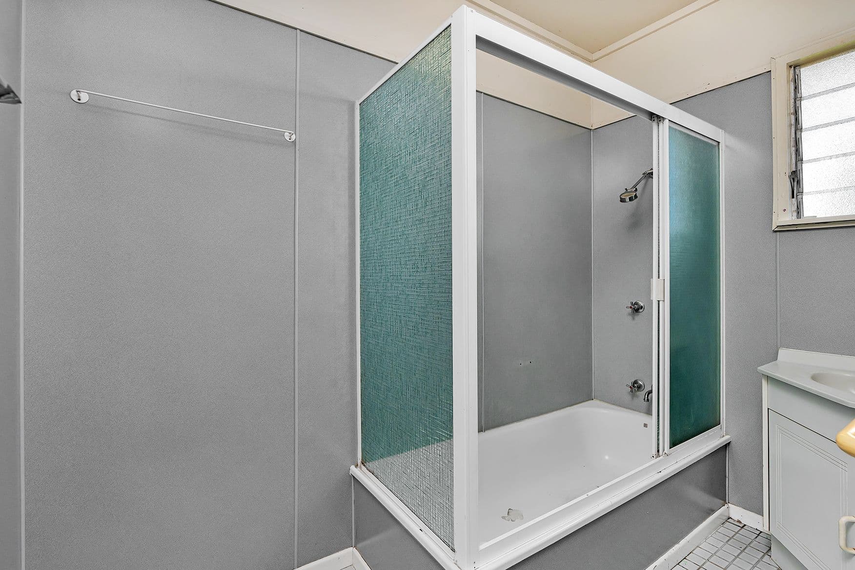 22 Campbell Street, Emerald QLD 4720, Emerald - Thumbnail 7
