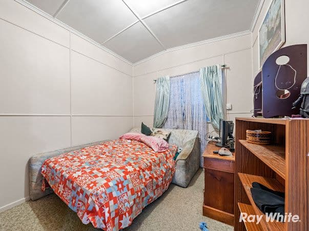 27 Gomer Street, Booval QLD 4304, Booval - Thumbnail 5