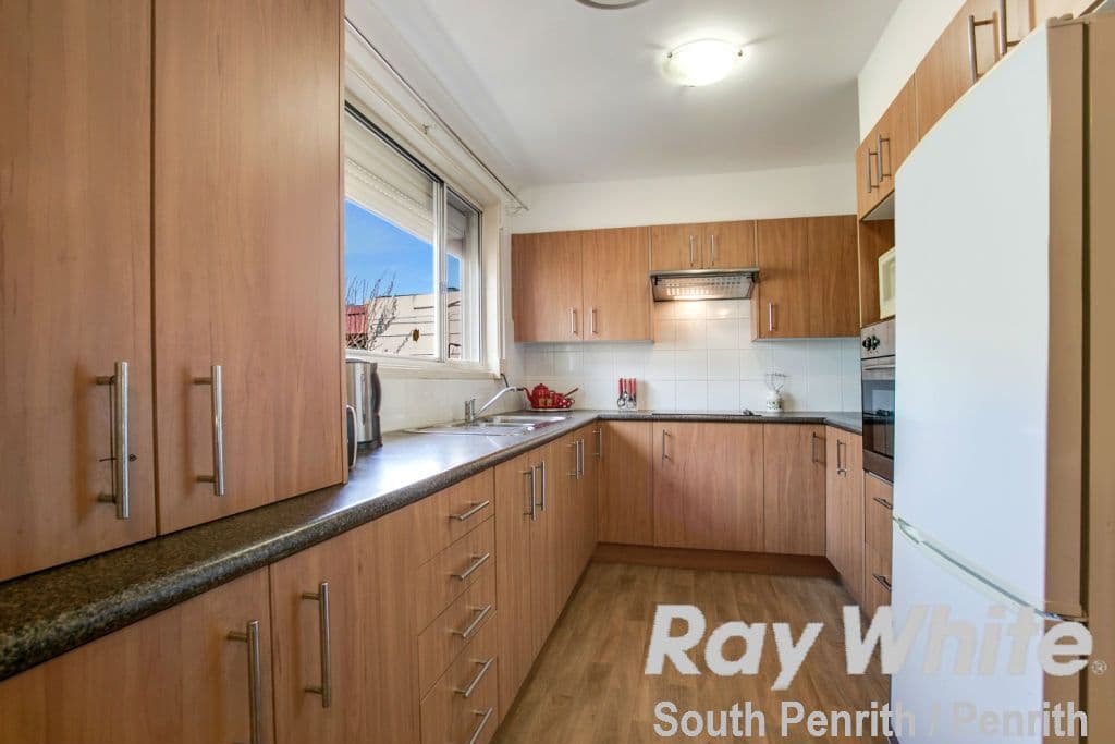 26 Hatchinson Crescent, Jamisontown - Thumbnail 3