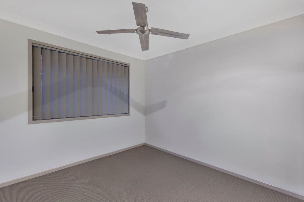 8 Dine Court, Upper Coomera QLD 4209, Upper Coomera - Thumbnail 8