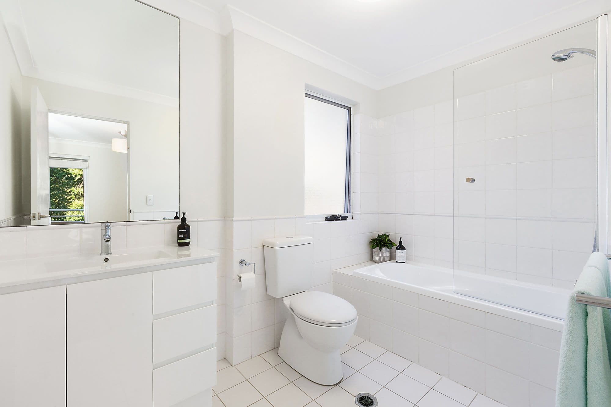 4 Campbell Parade, Manly Vale NSW 2093, Manly Vale - Thumbnail 6