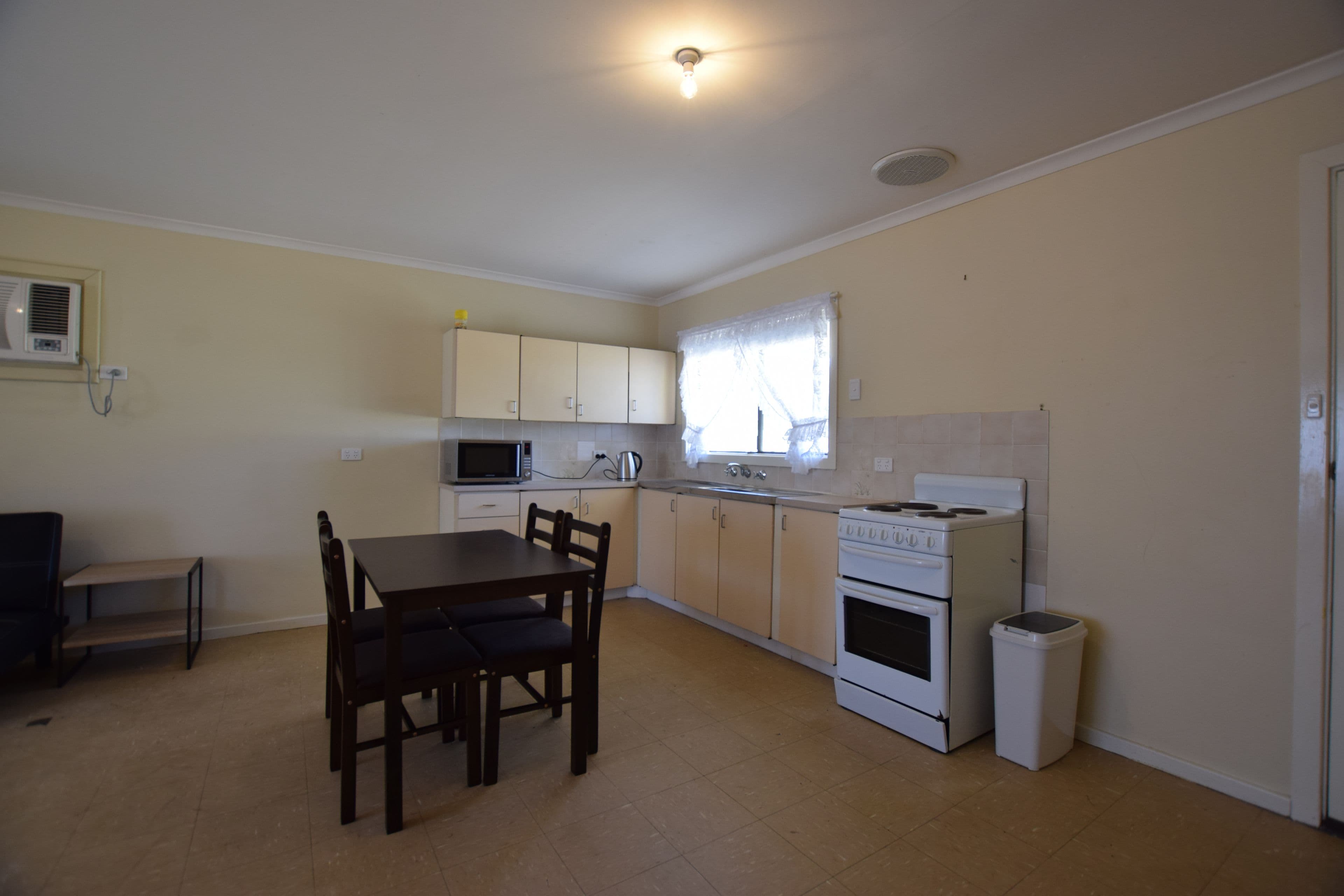 Unit 2 42 Tassie Street, Port Augusta SA 5700, Port Augusta - Thumbnail 3