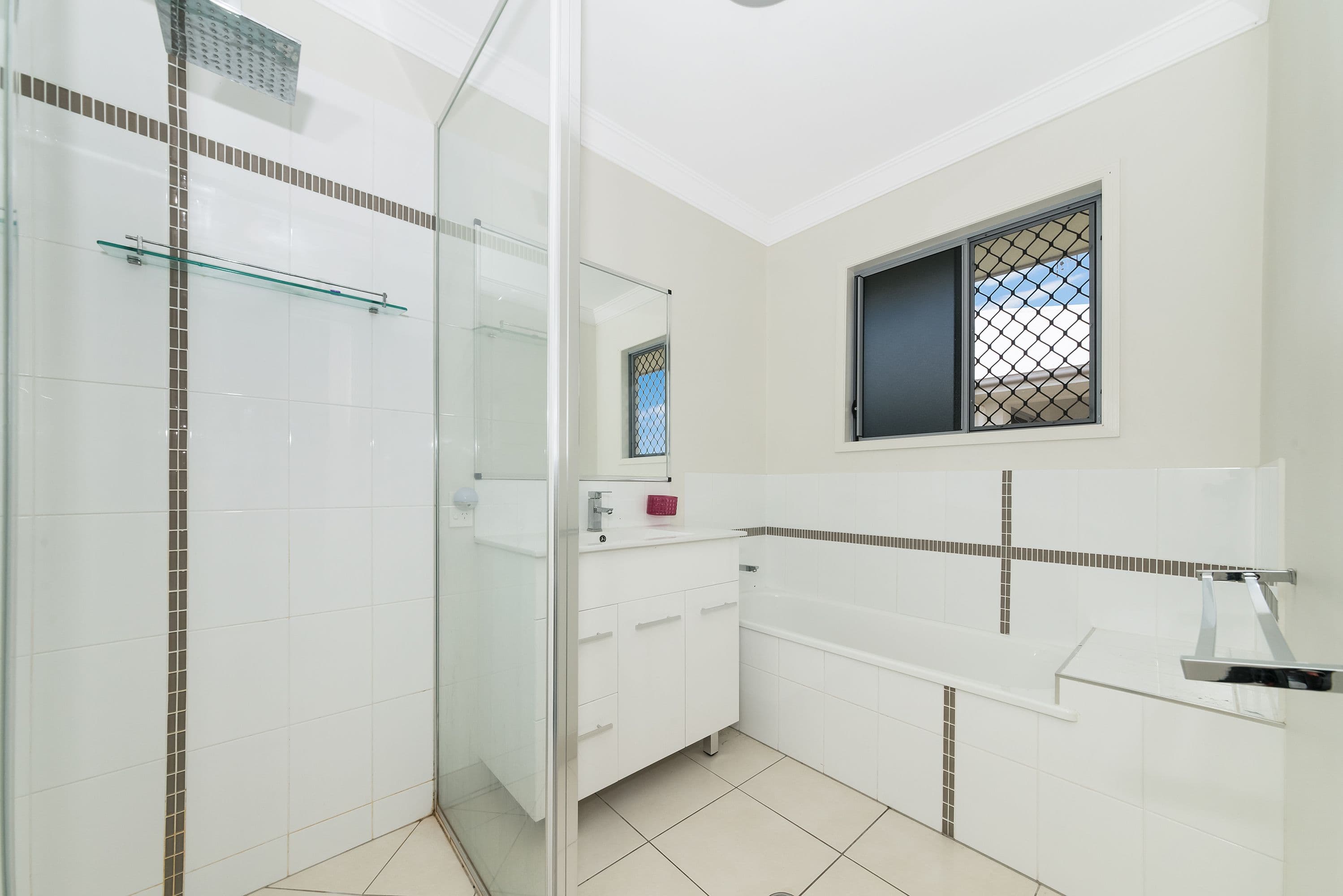 30 Warrill Place, Kelso QLD 4815, Kelso - Thumbnail 5