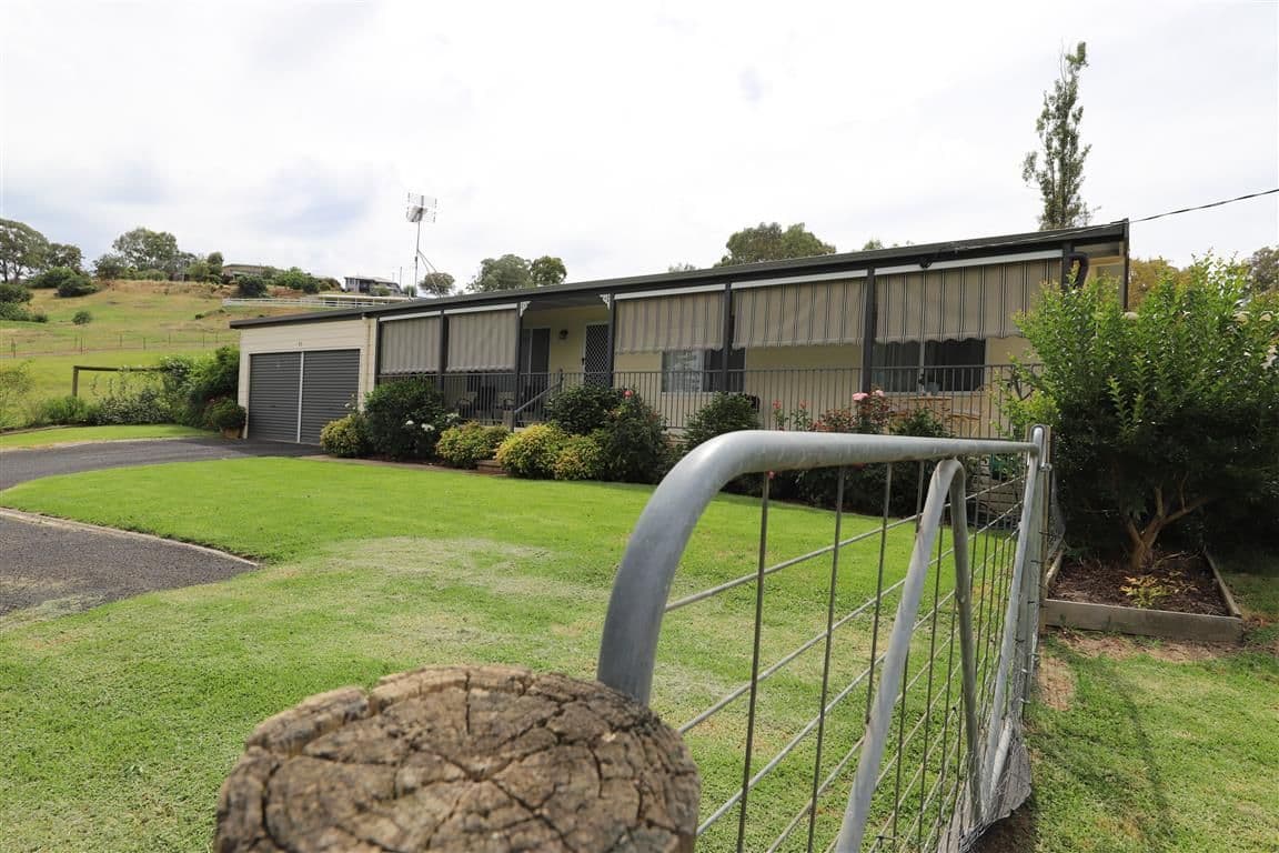 73 Fairway Drive, Tumut NSW 2720, Tumut - Thumbnail 2