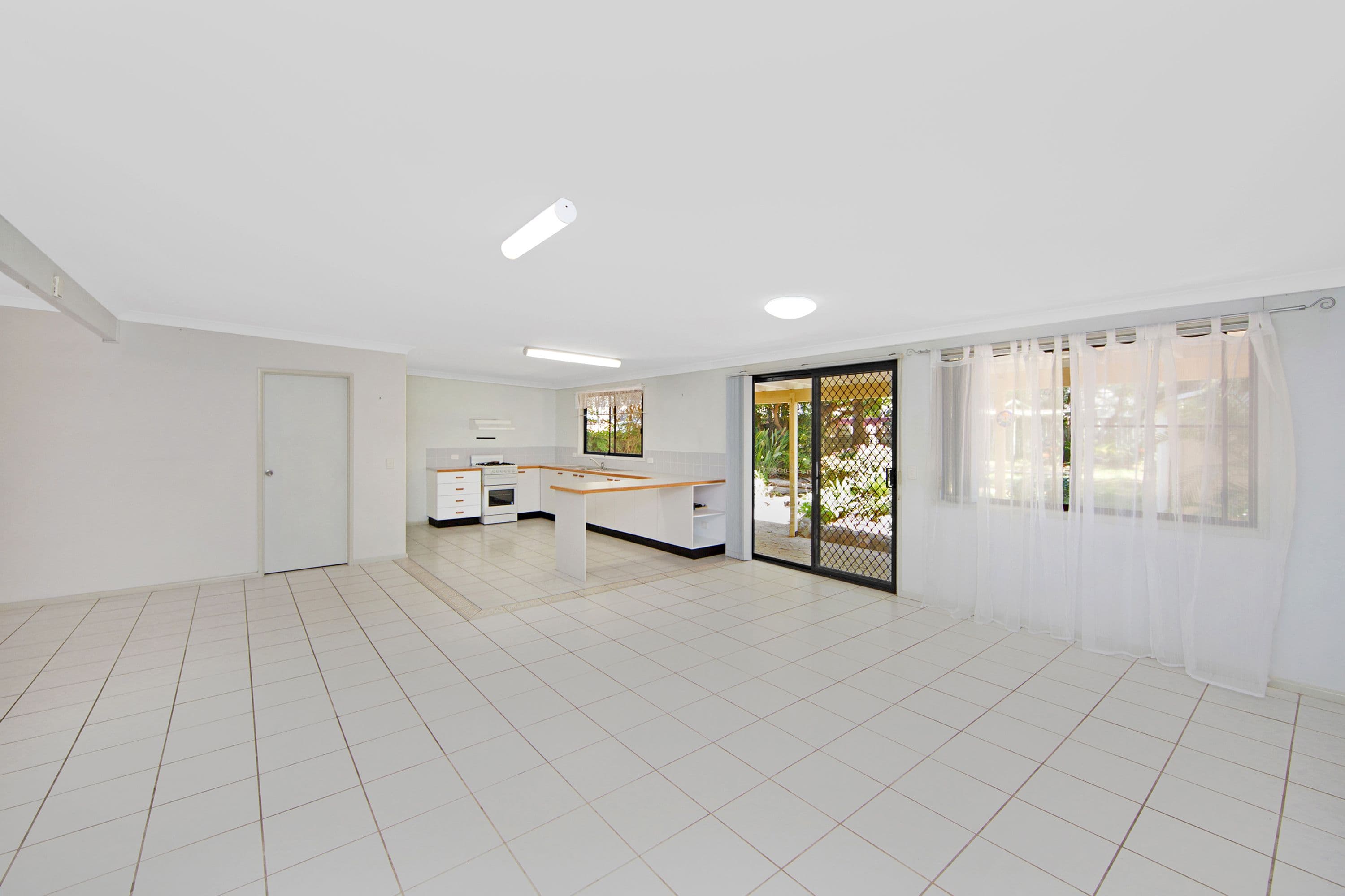 102 Coonanga Avenue, Halekulani - Thumbnail 2