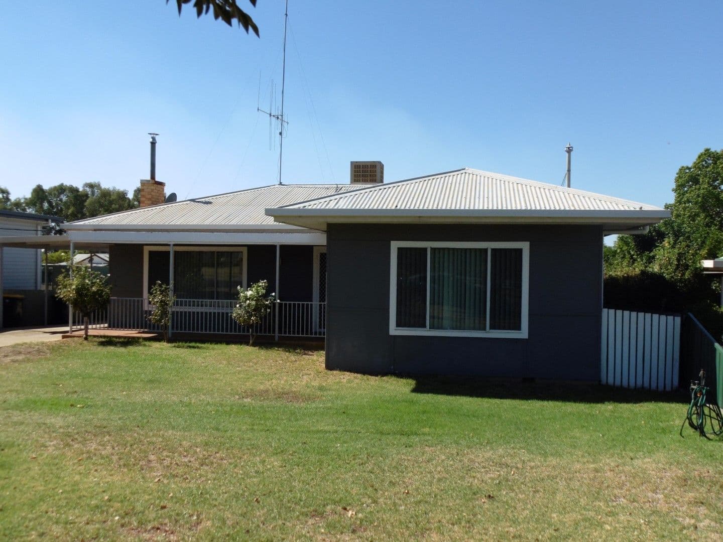 15 Hume Street, Parkes - Image 1