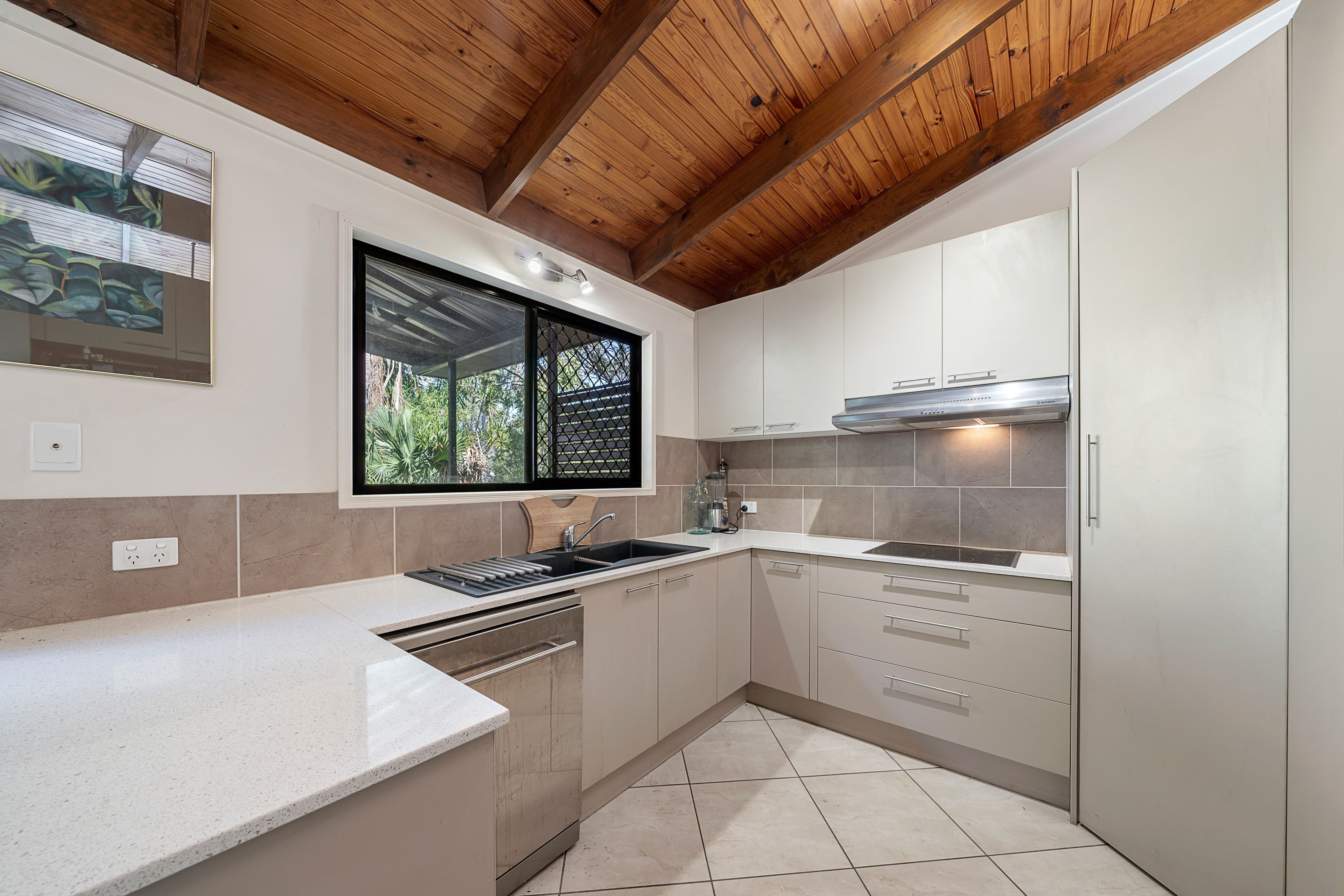 16 Huntingdon Road, Bethania QLD 4205, Bethania - Image 1