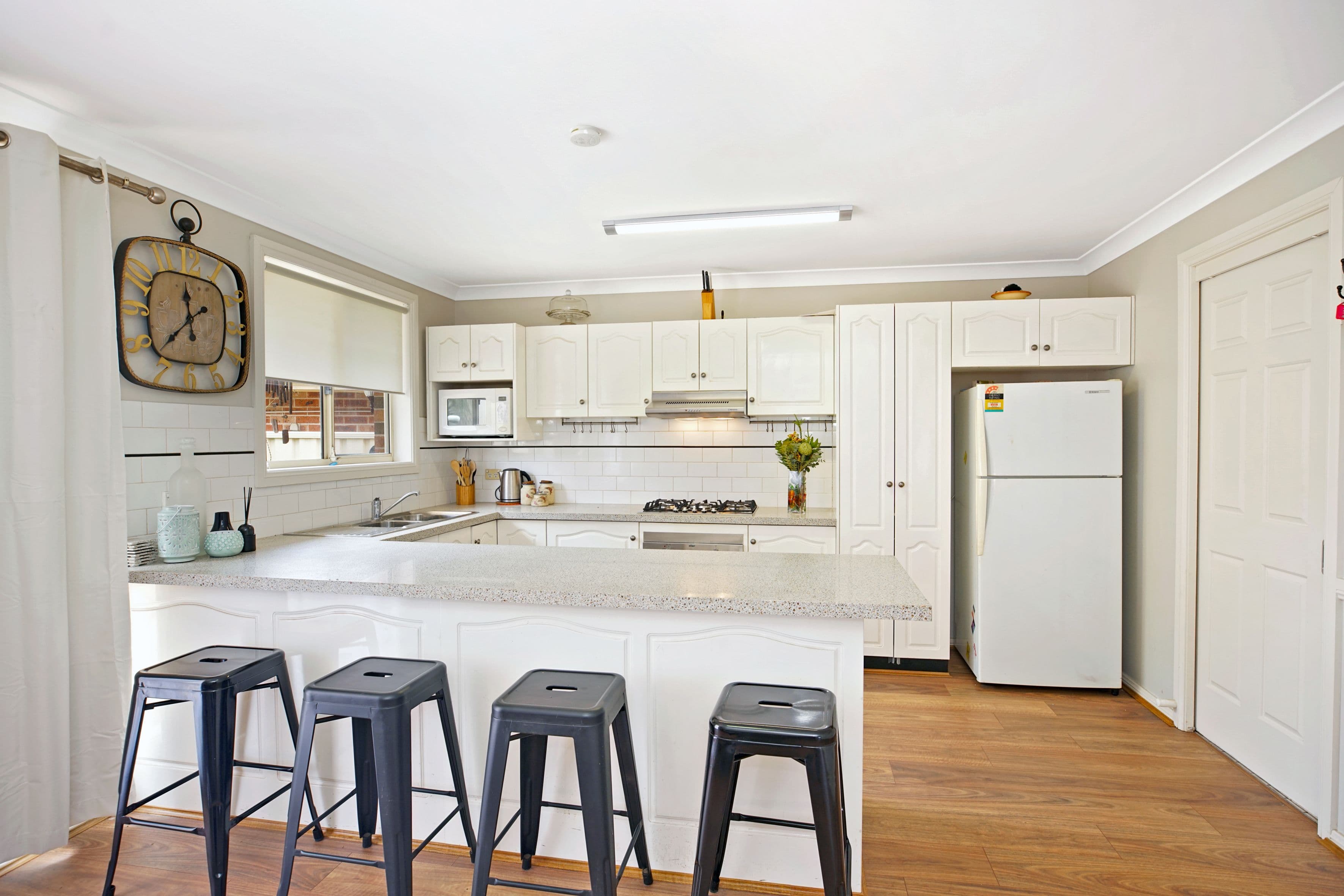 11 Buna Close, Glenmore Park - Thumbnail 2