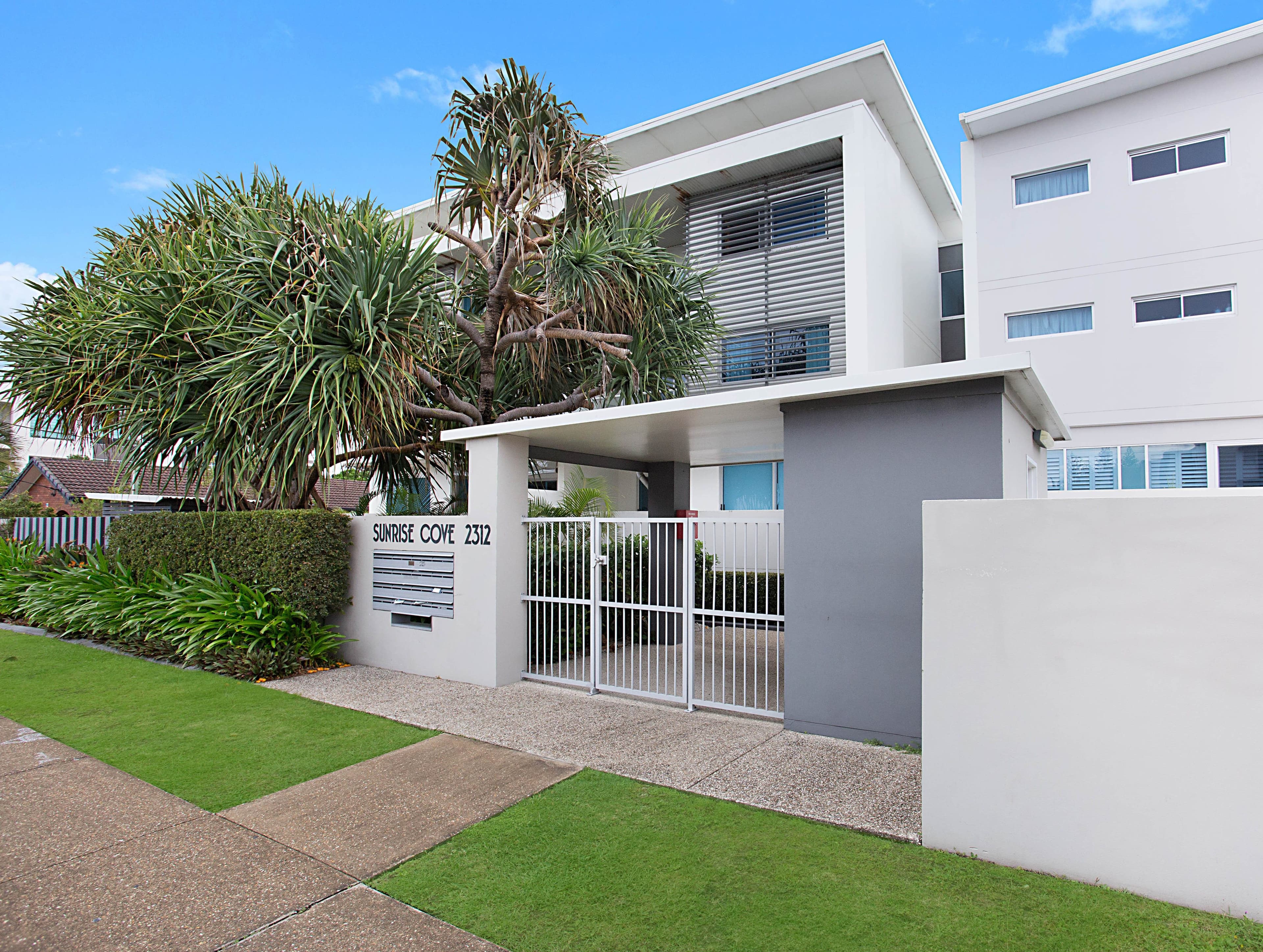 2 'Sunrise Cove' 2312 Gold Coast Highway, Mermaid Beach QLD 4218, Mermaid Beach - Image 1