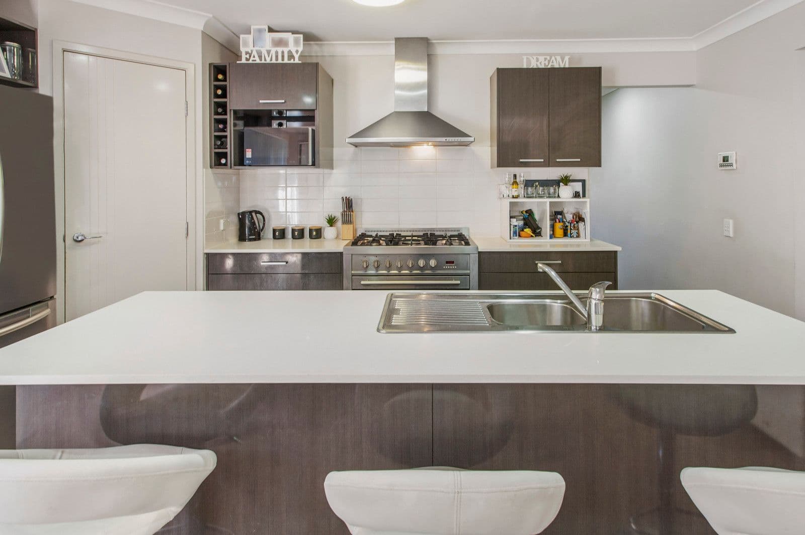 9 Severn Crescent, North Lakes QLD 4509, North Lakes - Image 1