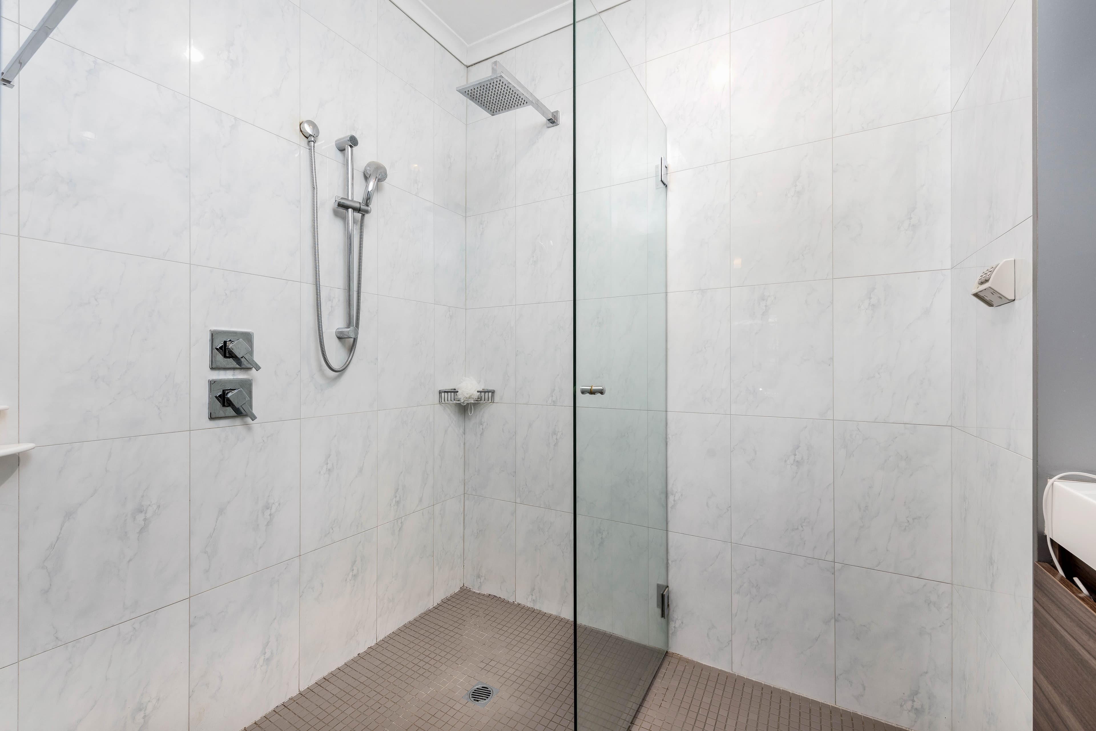 36 Tunaley Parade, Reservoir VIC 3073, Reservoir - Thumbnail 8