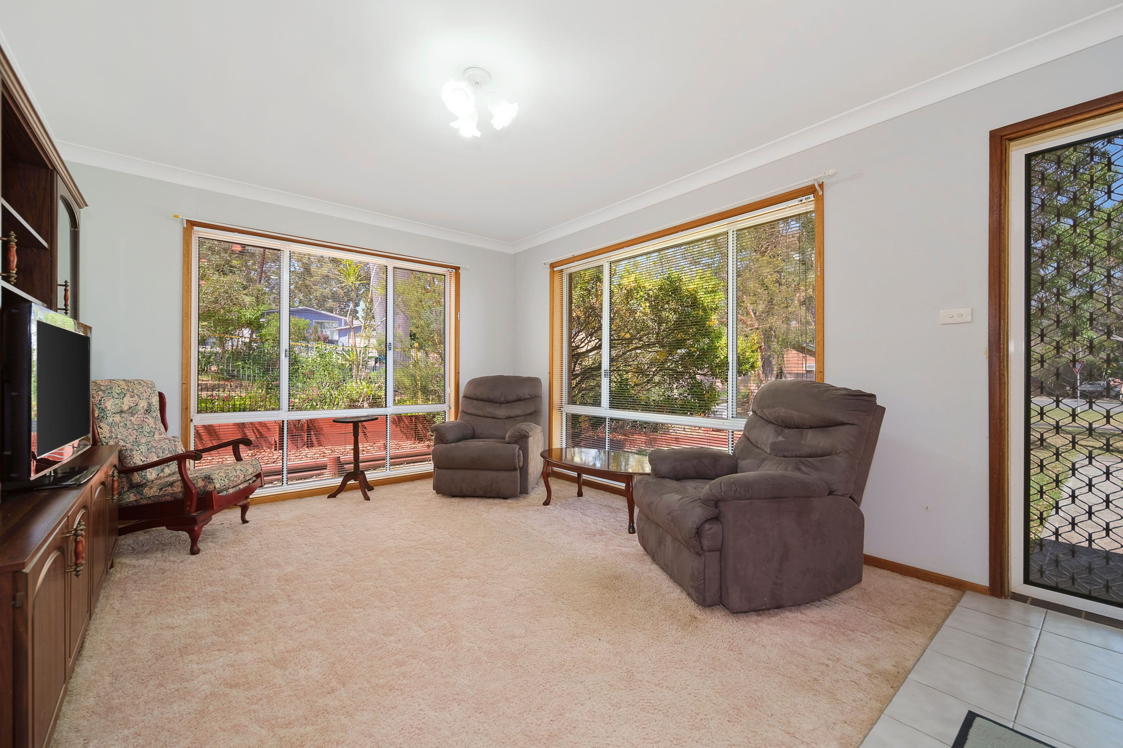 8 Wingfield Street, Windermere Park - Thumbnail 5