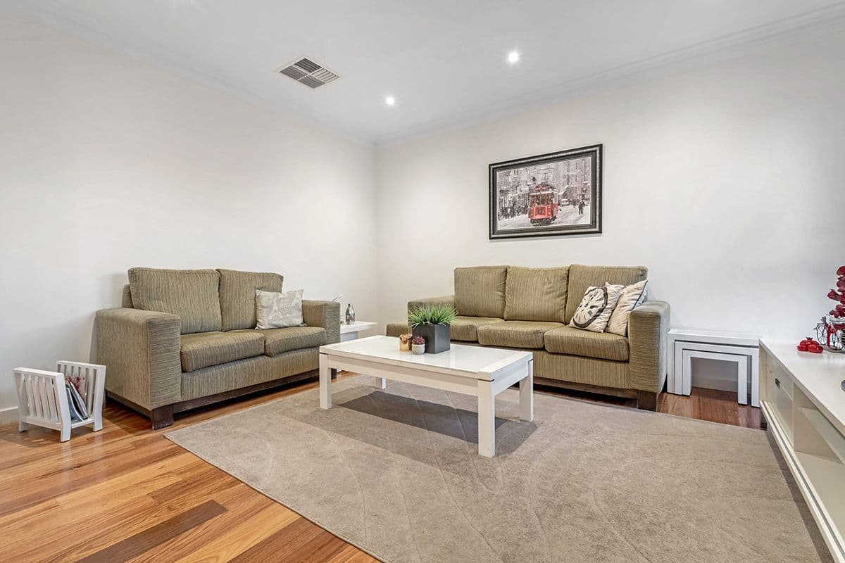 12 Swansea Court, Craigieburn VIC 3064, Craigieburn - Thumbnail 3