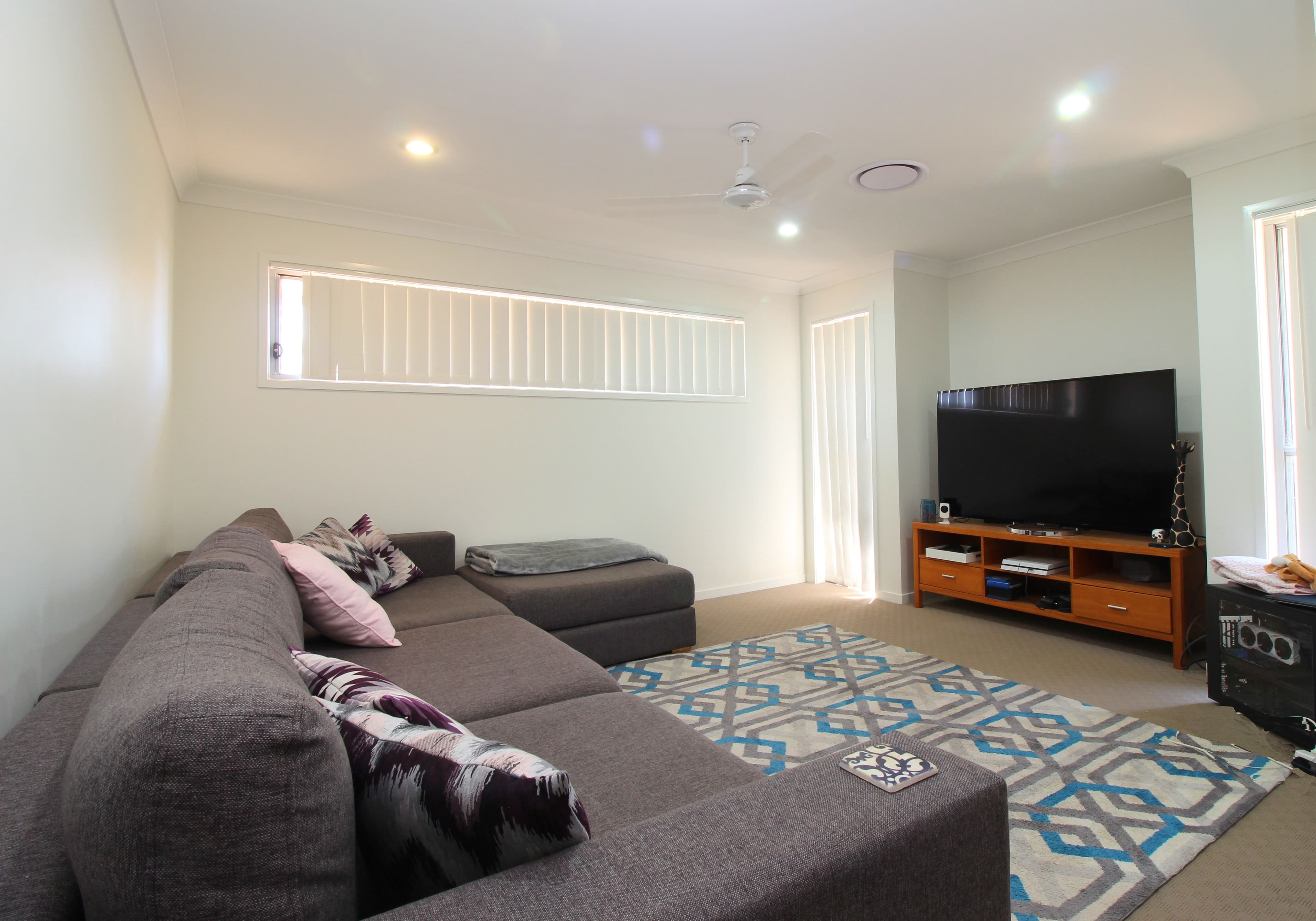 2 Maranda Street, Emerald QLD 4720, Emerald - Thumbnail 2
