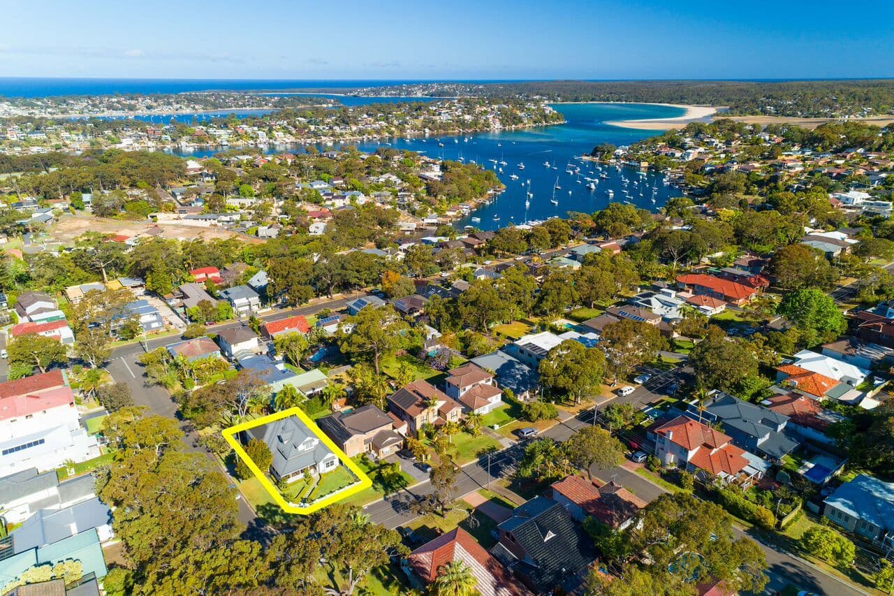 2 Cecil Street, Caringbah South - Thumbnail 2